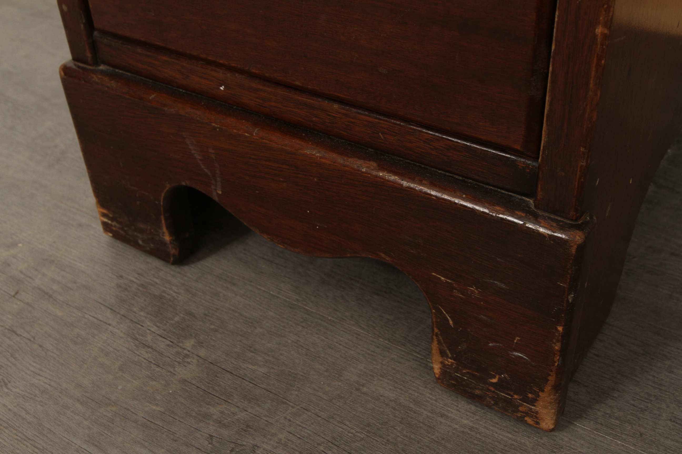 Vintage Vanity by Continental Furniture Company EBTH