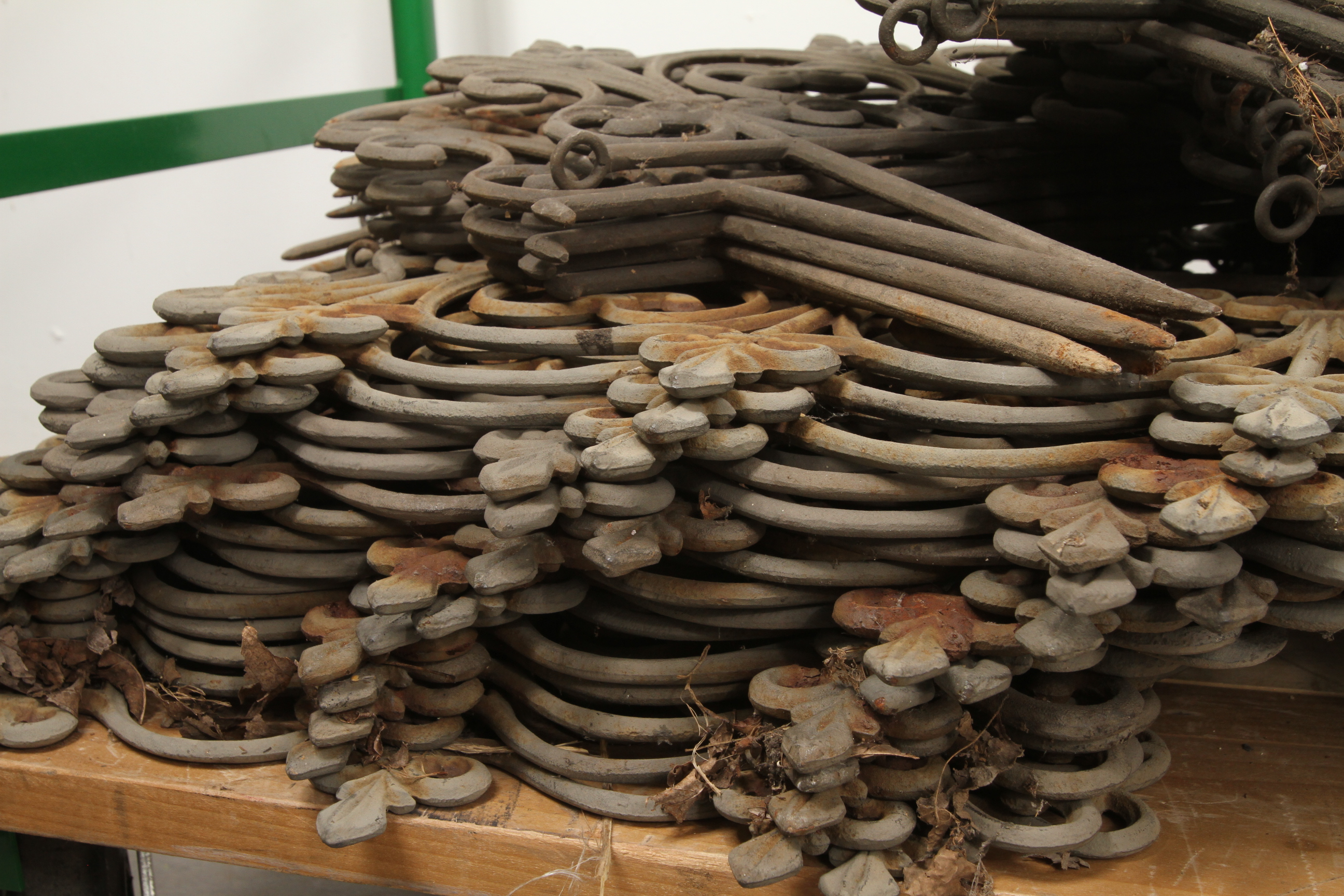 Victorian Style Cast Iron Garden Dividers EBTH