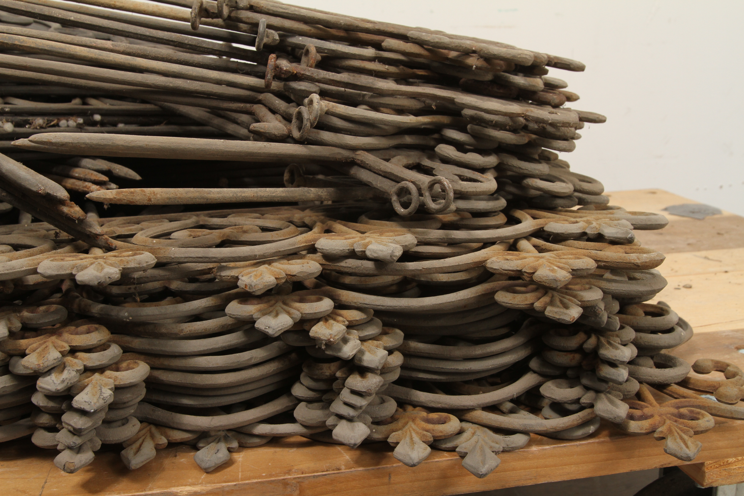 Victorian Style Cast Iron Garden Dividers EBTH