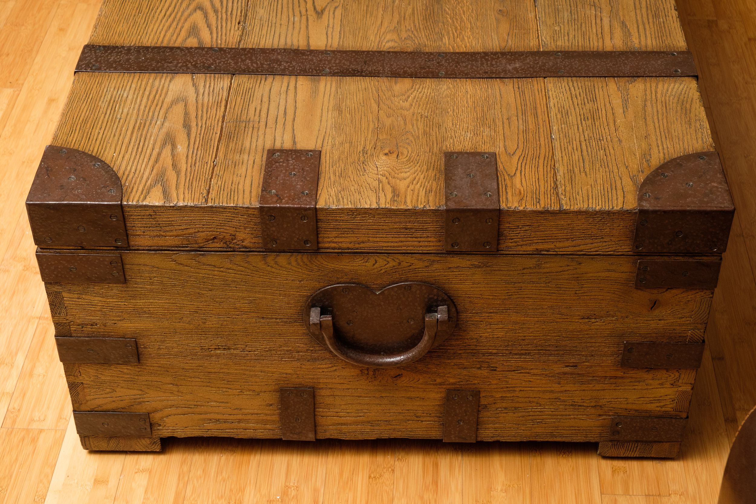 Restoration Hardware "Heirloom SilverChest" Coffee Table EBTH