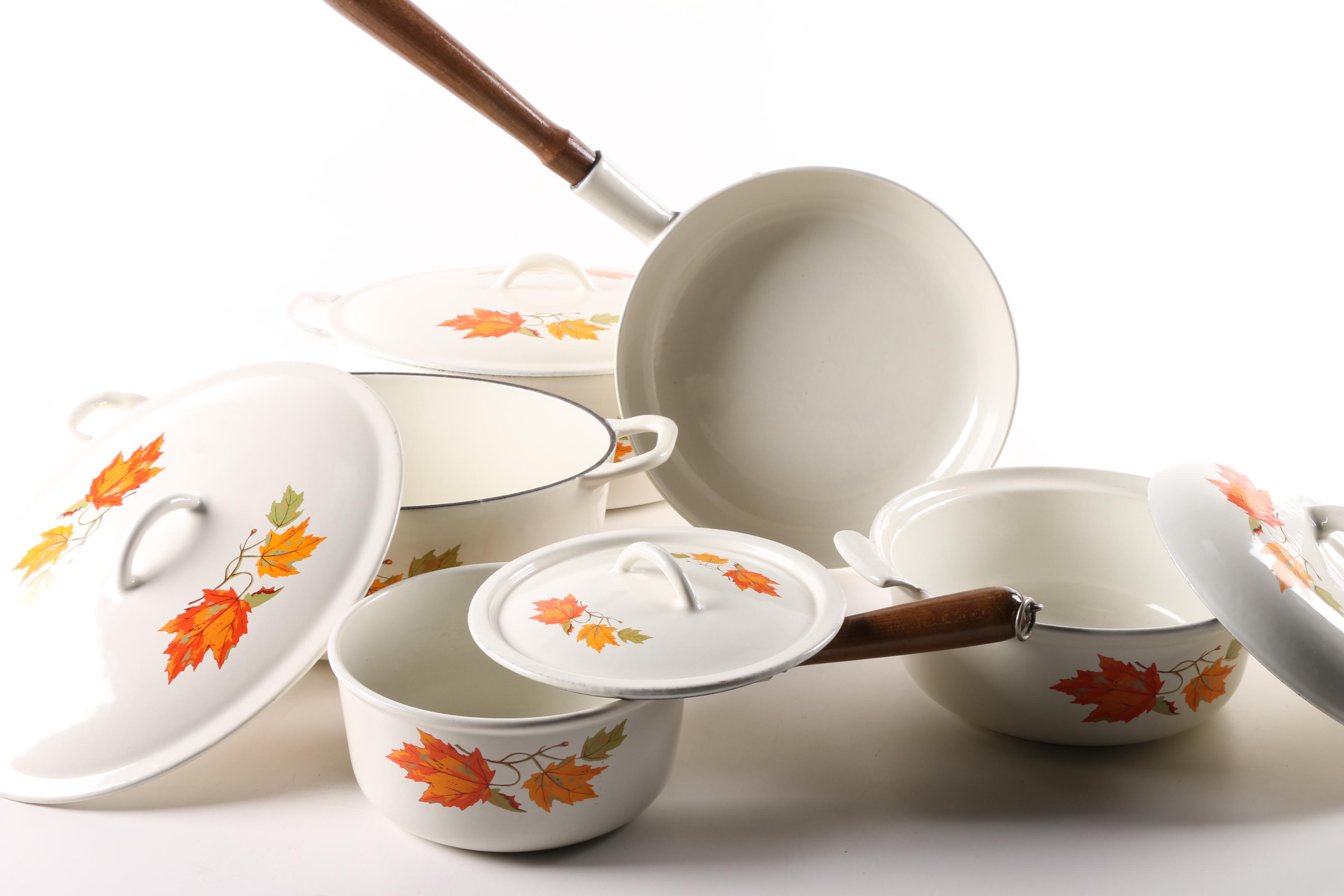 Vintage Descoware Belgium Enameled Cast Iron Cookware. EBTH