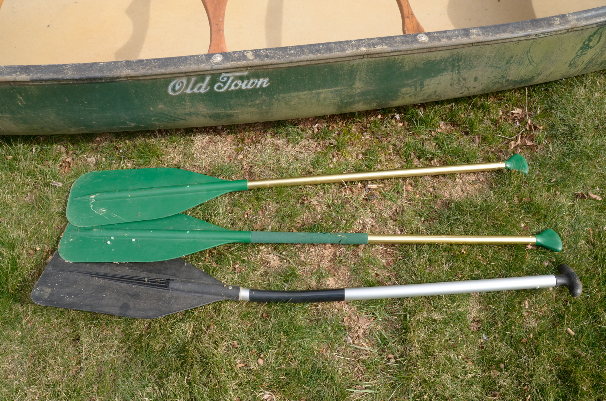 Old Town Discovery 158 Canoe, Minn Kota Trolling Motor and Accessories EBTH