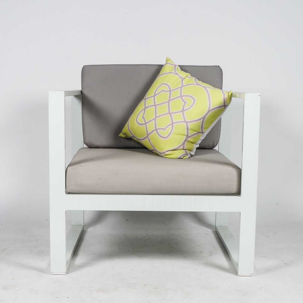 Patio Furniture by Modani EBTH