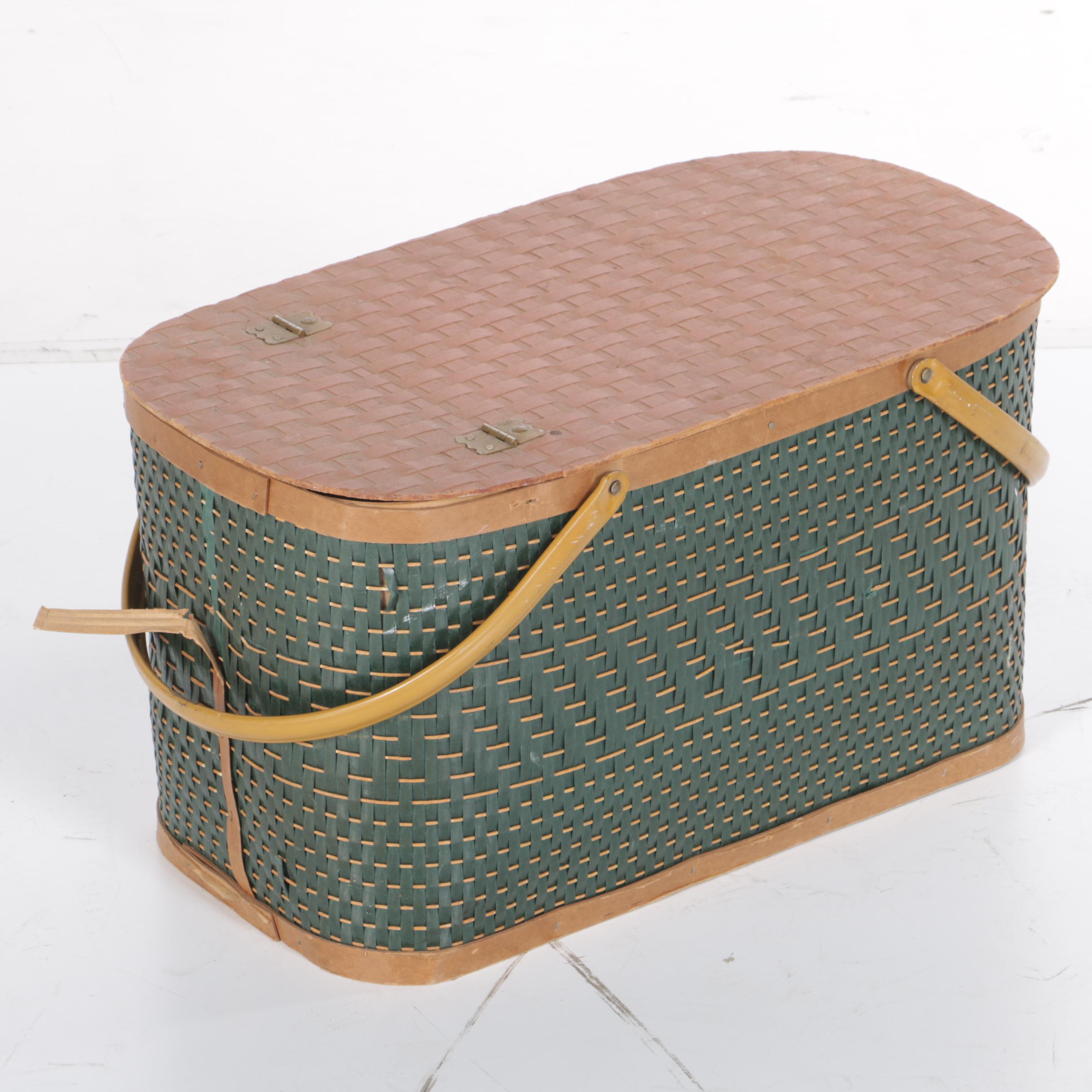 Vintage "Hawkeye" Burlington Picnic Basket EBTH