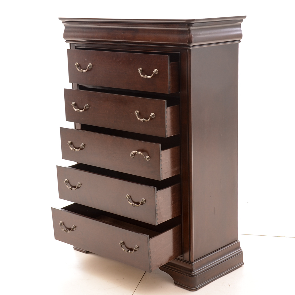 Chest of Drawers by Haverty's EBTH