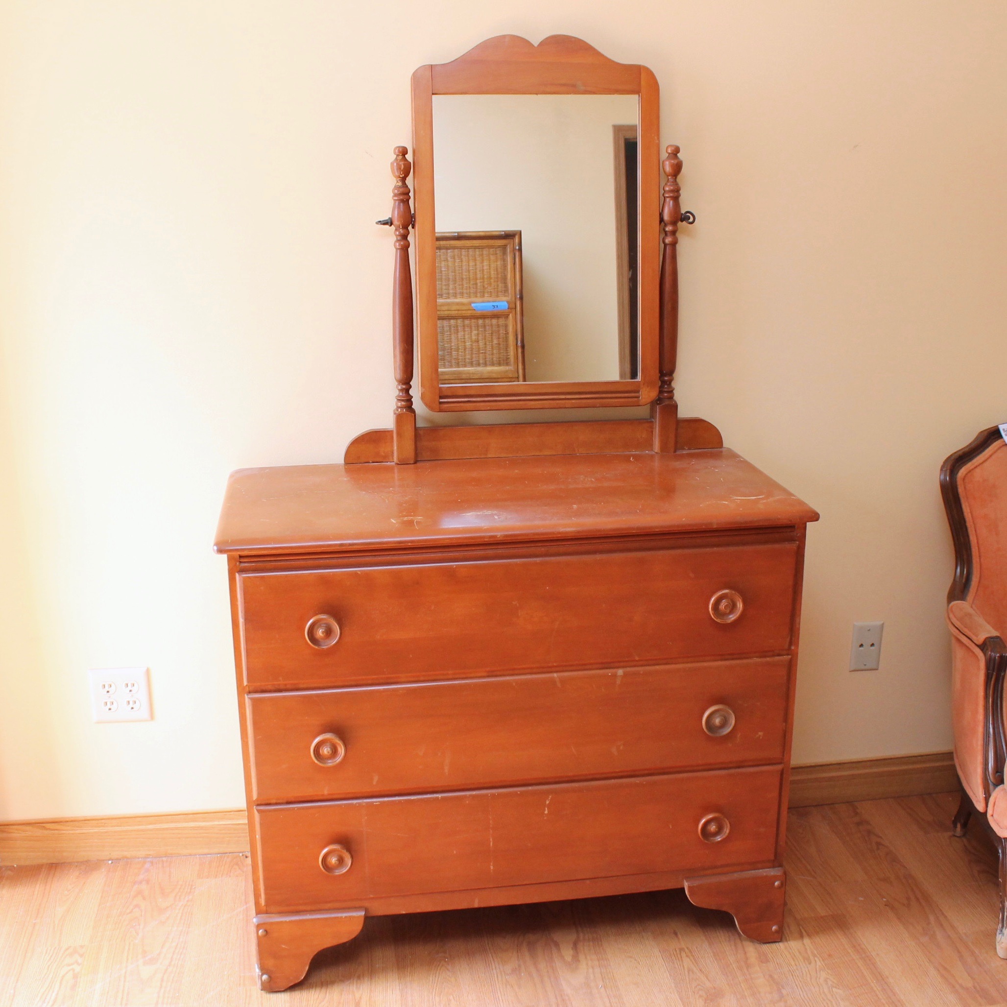 Antique Jenny Lind Dresser and Chest of Drawers | EBTH