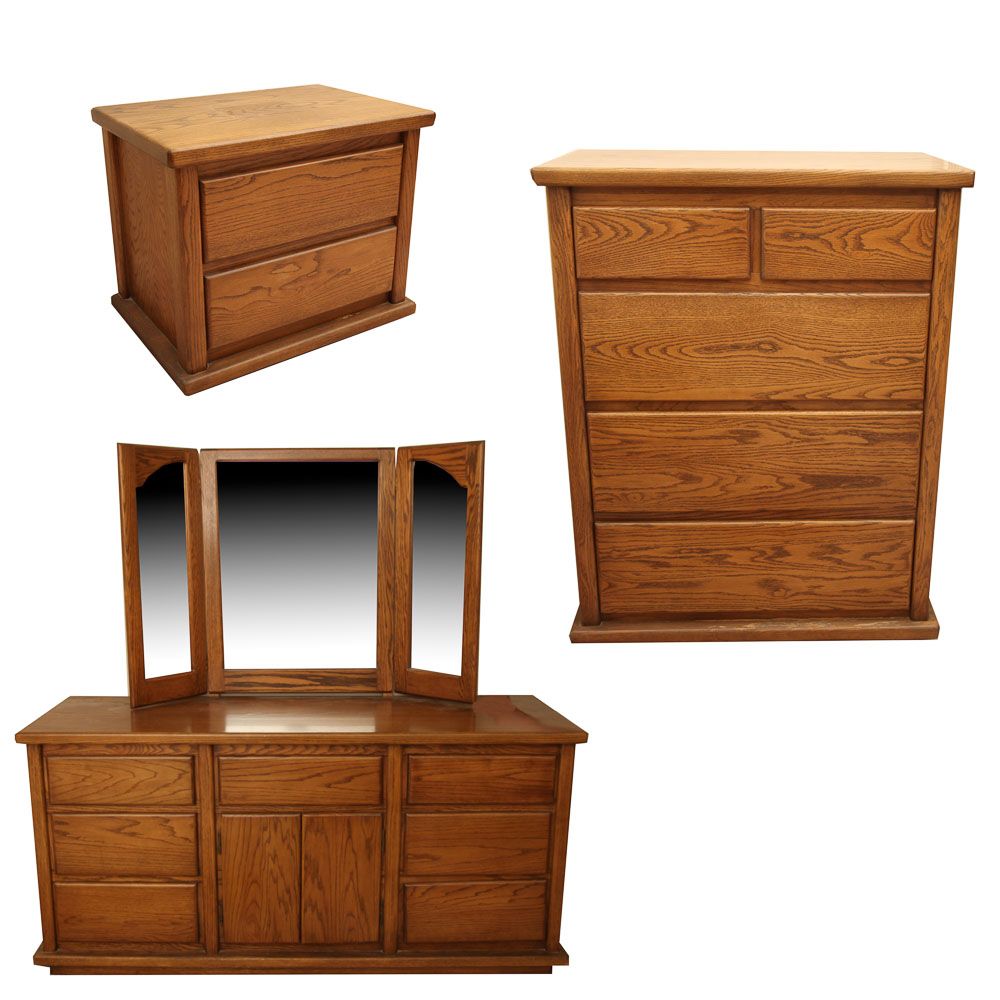 Mid Century Oak Chest Of Drawers Dresser And Nightstand Set Ebth
