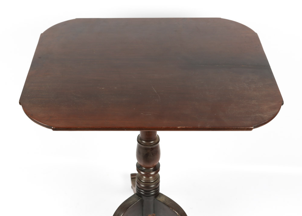 Vintage Tilt Top Table EBTH
