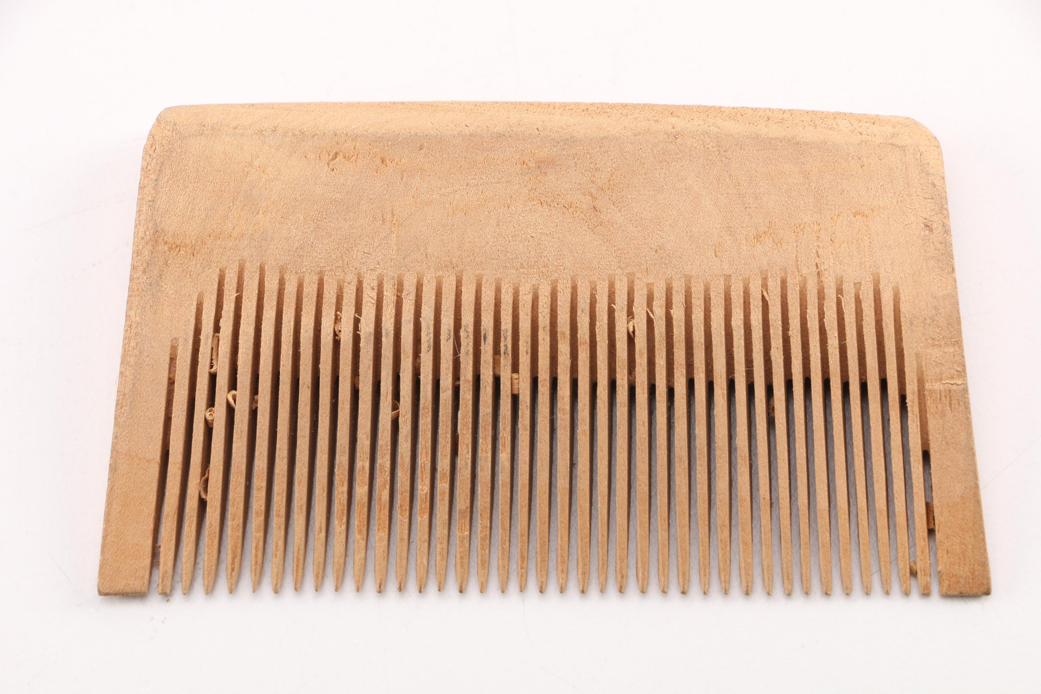 Carved Wood Lice Combs EBTH