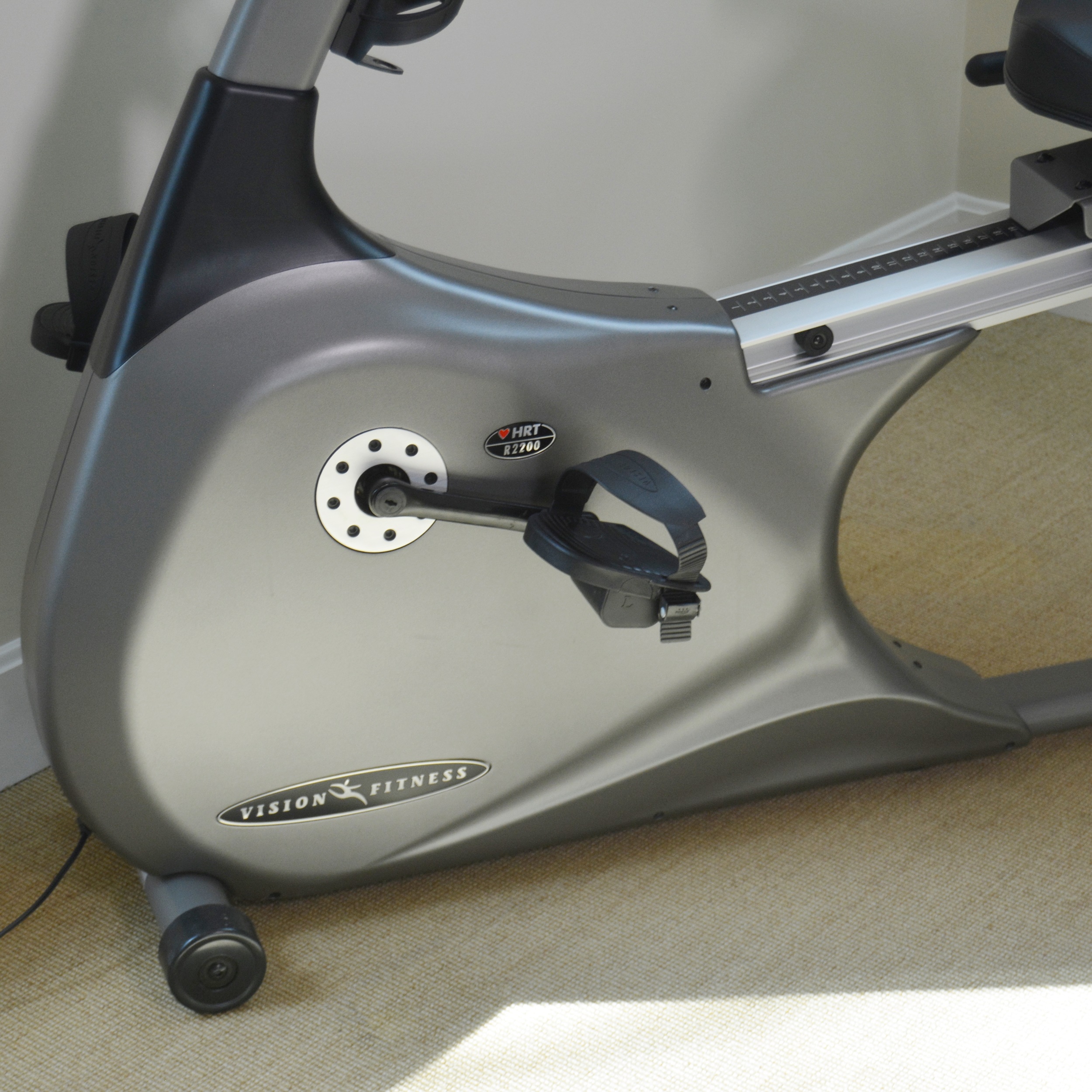 Vision Fitness R2200 HRT Fitness Bike EBTH