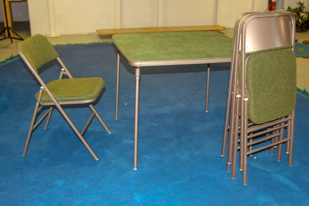 Vintage Metal Folding Table and Chairs by Samsonite EBTH