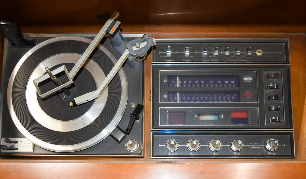 Vintage Sears Silvertone Stereo Radio Phonograph Console EBTH