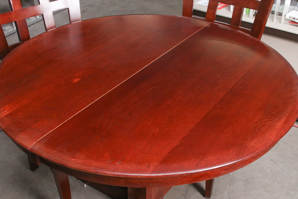 Contemporary Round Table and Chairs EBTH