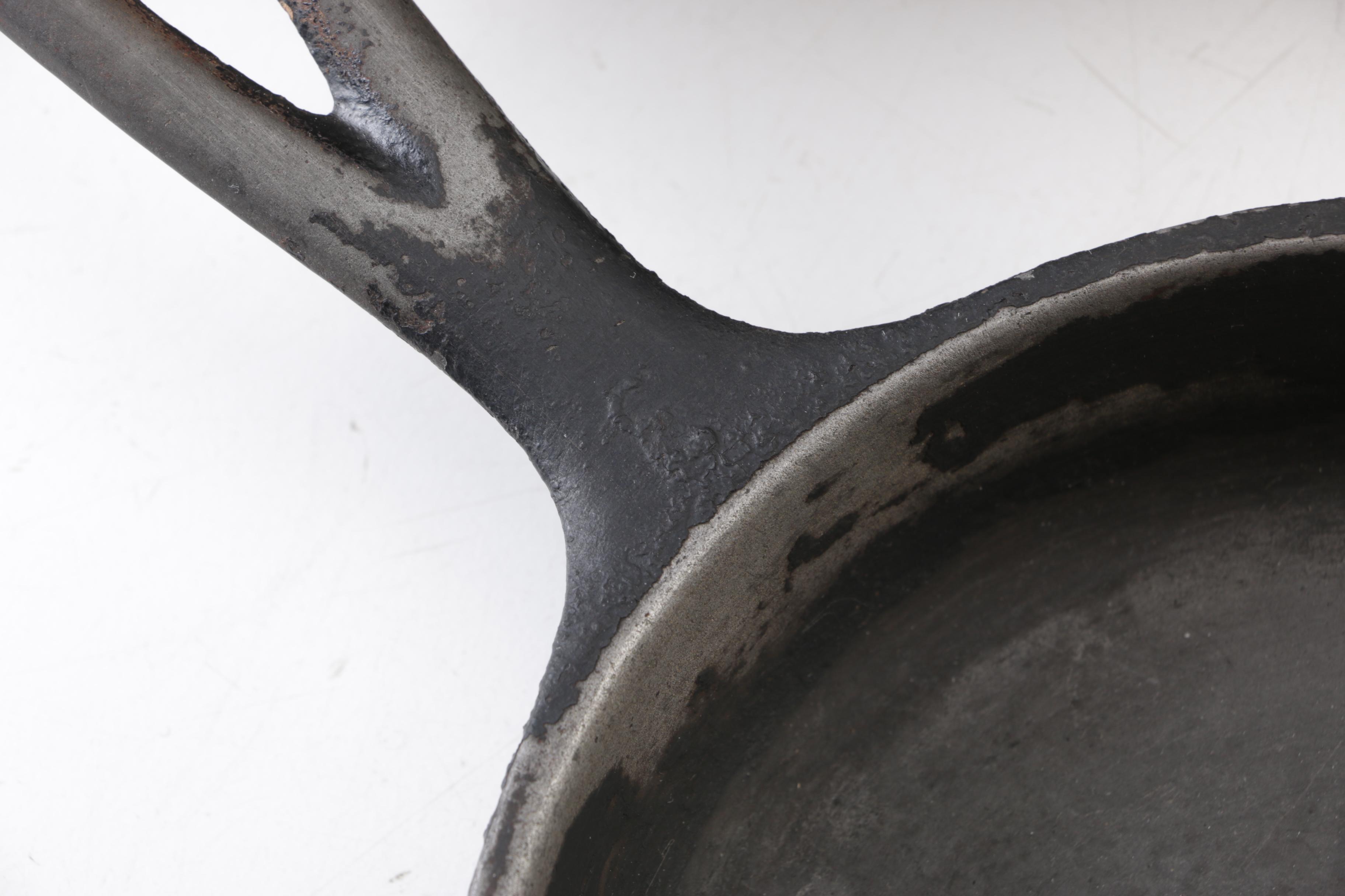 Vintage Cast Iron Pans EBTH