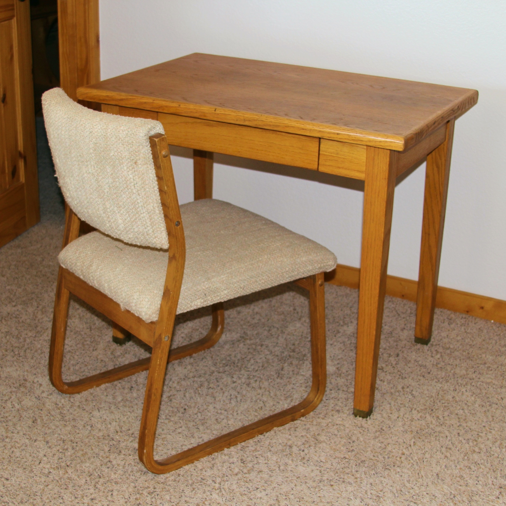 Vintage Desk Chairby Jasper Table Company Ebth