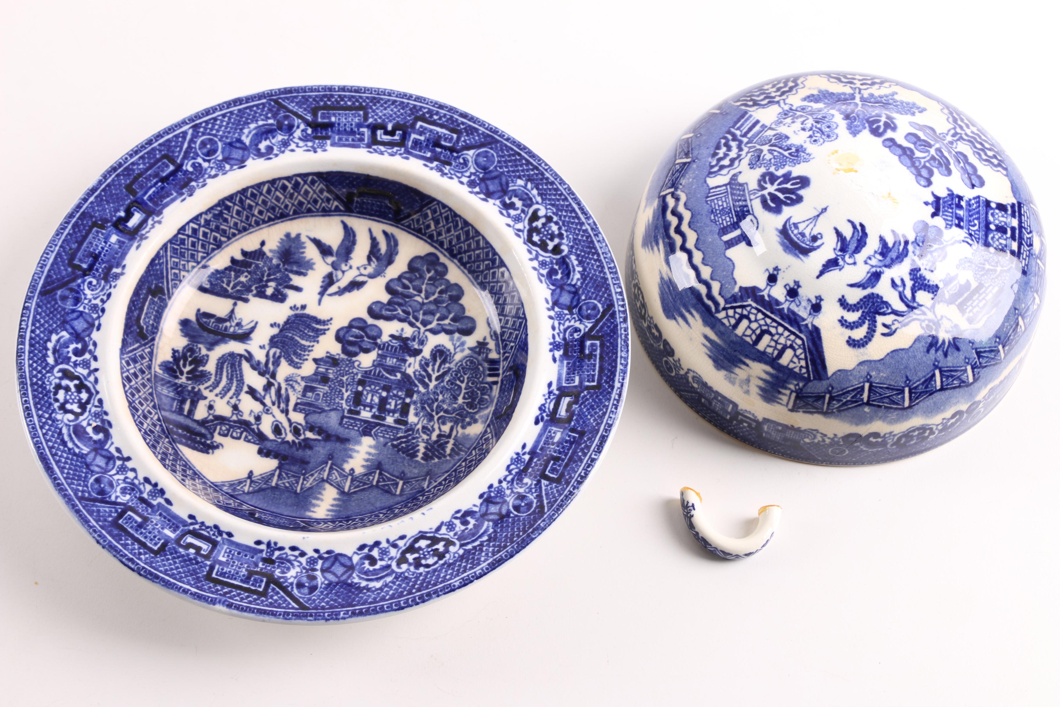 Vintage "Blue Willow" Tableware By John Maddock & Sons And Newport ...