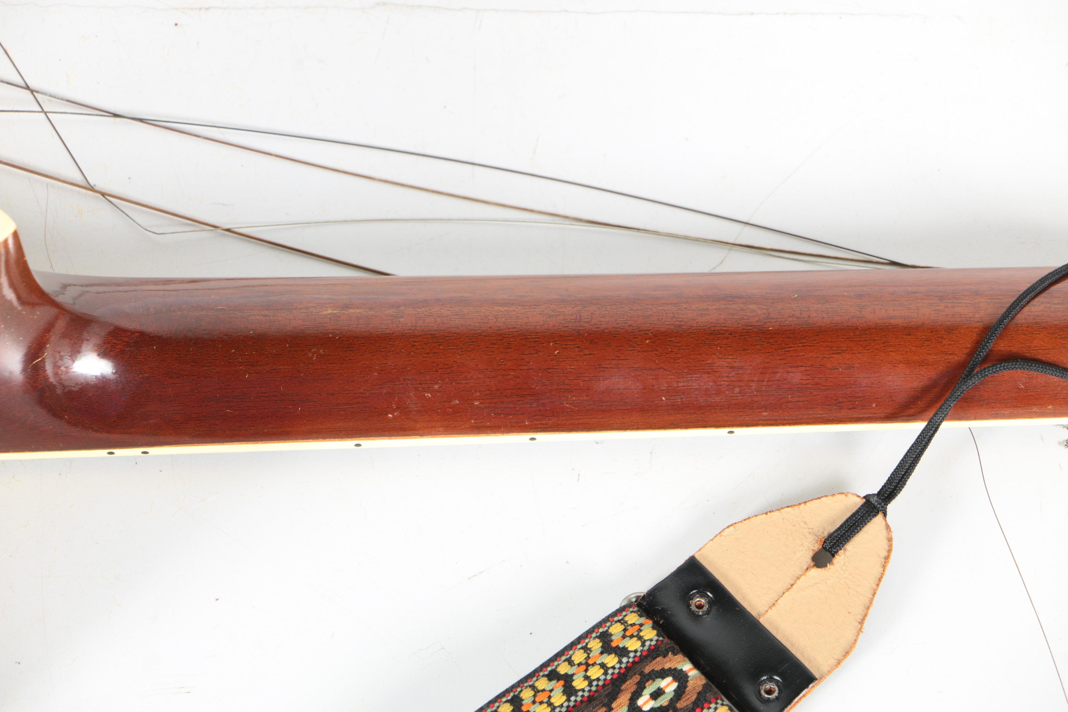 Yamaha FG-300 Acoustic Guitar with Case | EBTH