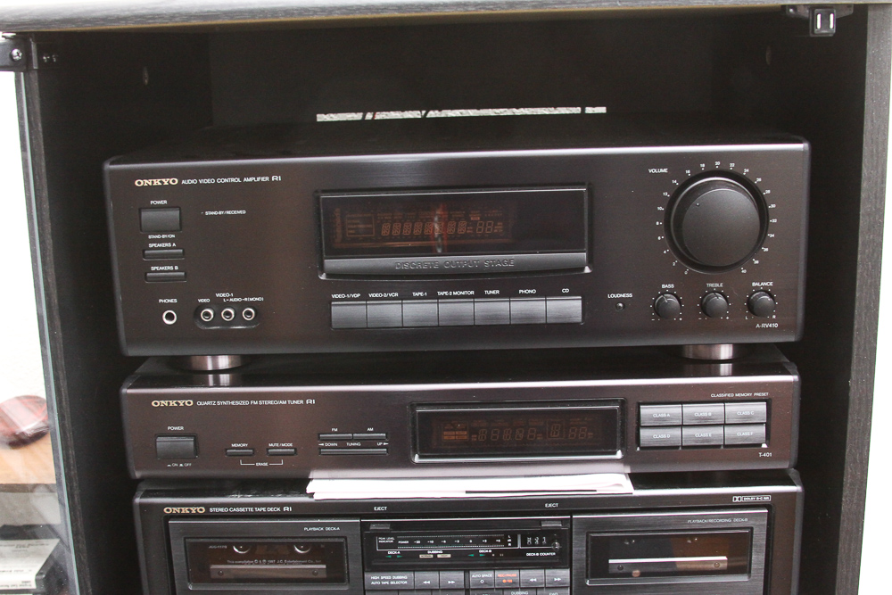 Onkyo Stereo System, Tower Speakers and EBTH