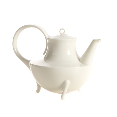Oscar Tusquets Blanca "Victoria" Porcelain Teapot Oscar Tusquets Blanca "Victoria" Porcelain Teapot
