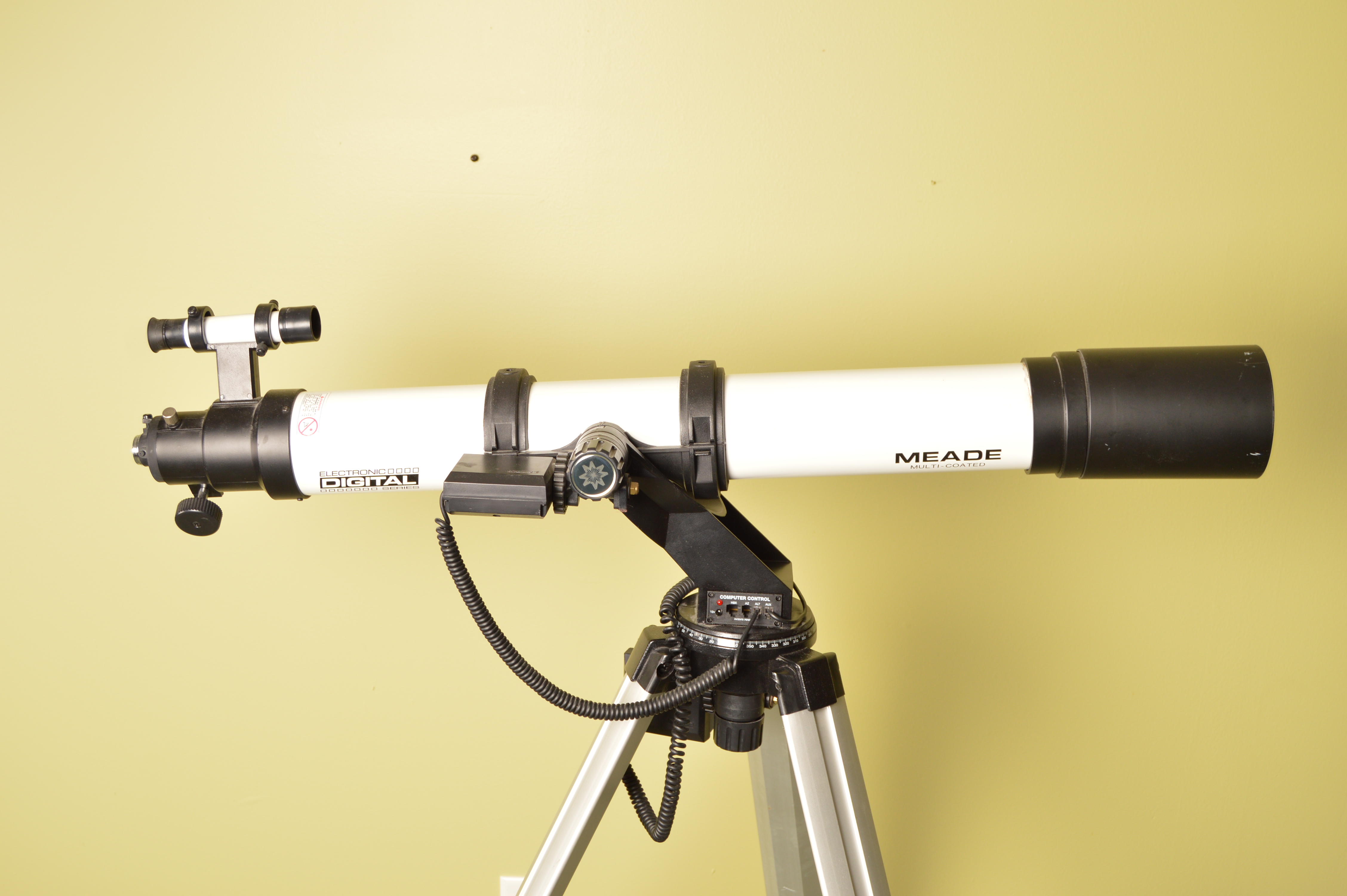 Meade Electronic Digital MultiCoated Telescope EBTH