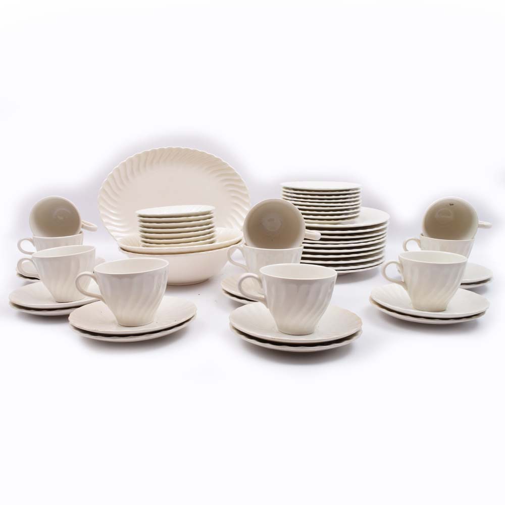 Sheffield "Bone White" Dinnerware Set EBTH