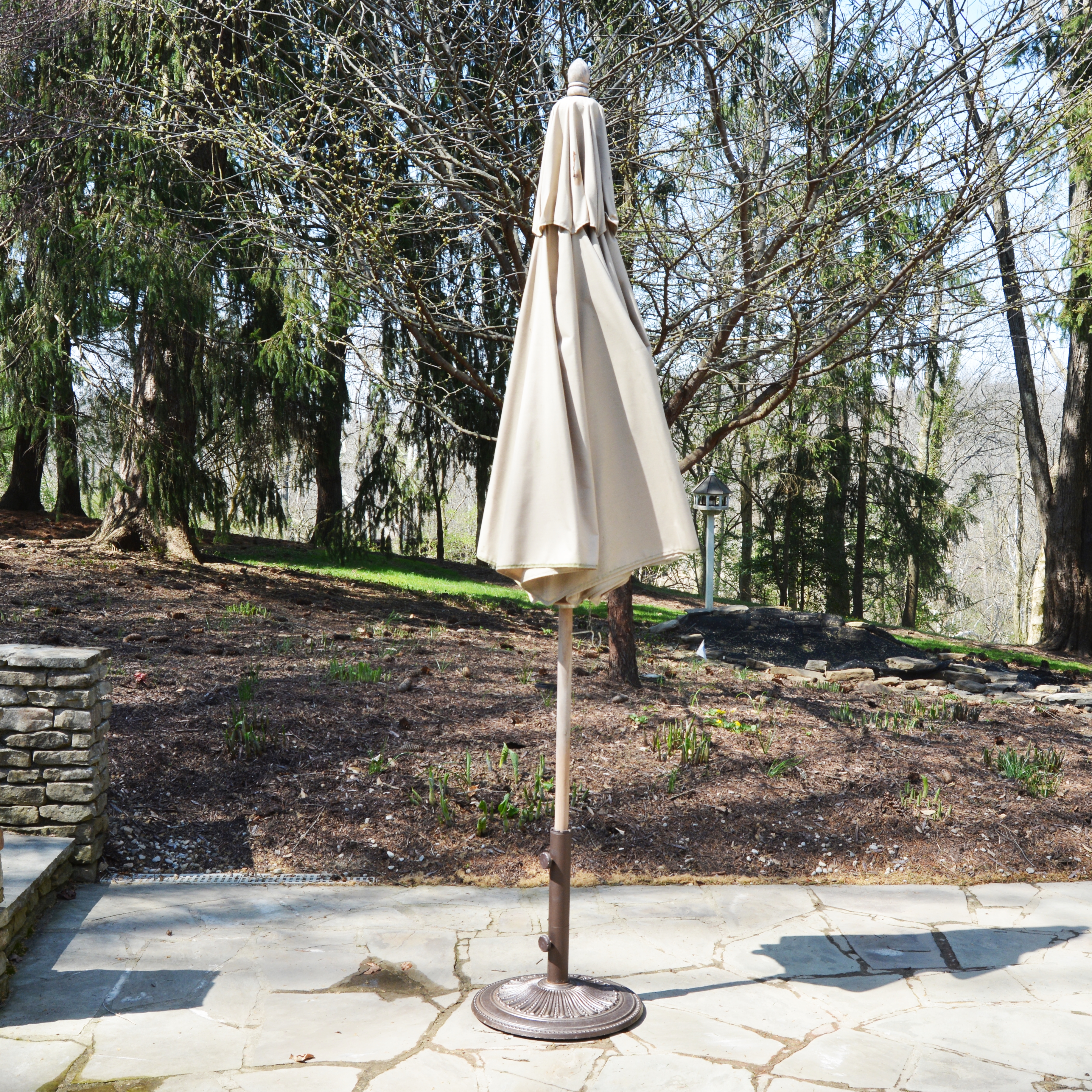 Frontgate 10'0" Umbrella and Metal Stand EBTH