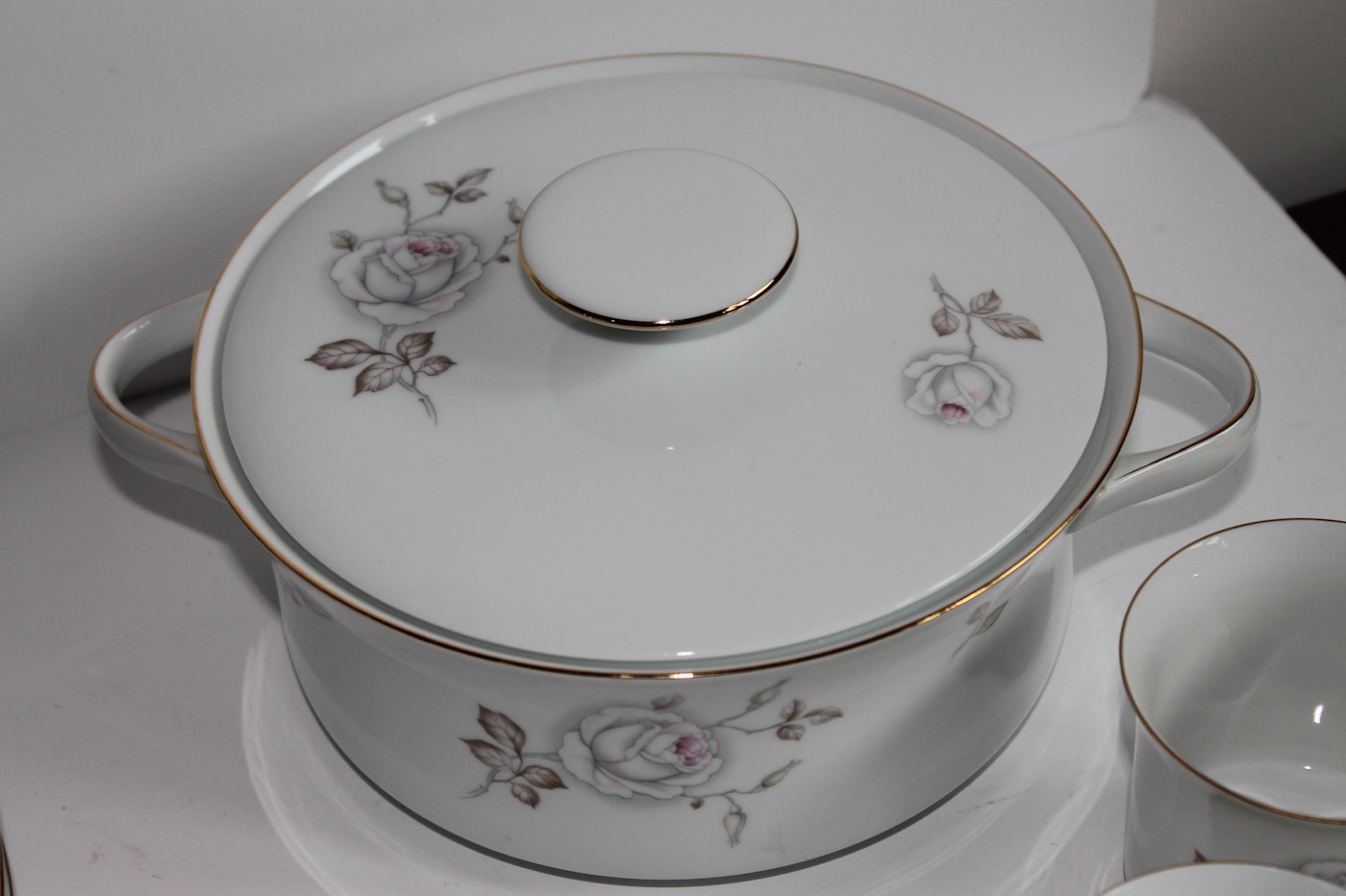 Johann Haviland Bavaria Fine China Set EBTH johann-haviland-bavaria-fine-china-set-ebth