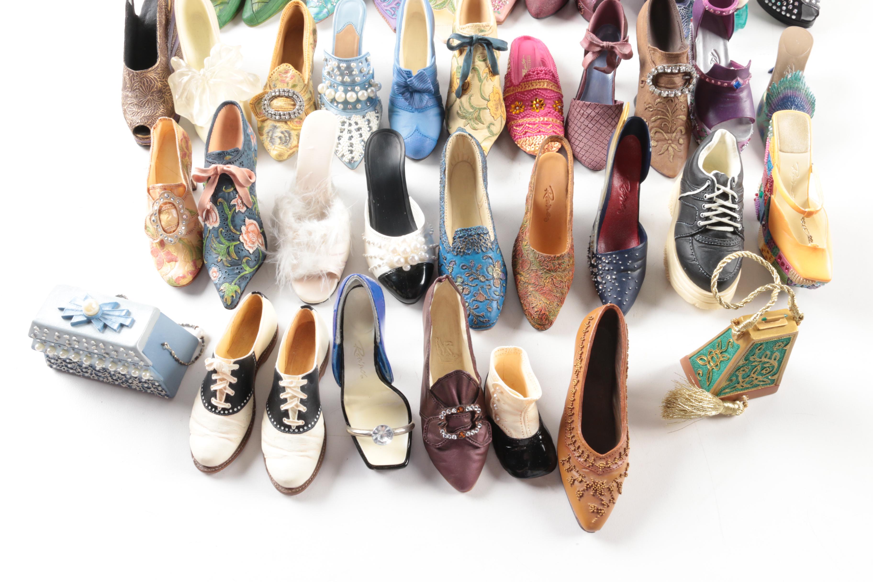 "Just The Right Shoe" Collection of Figurines With Booklets EBTH