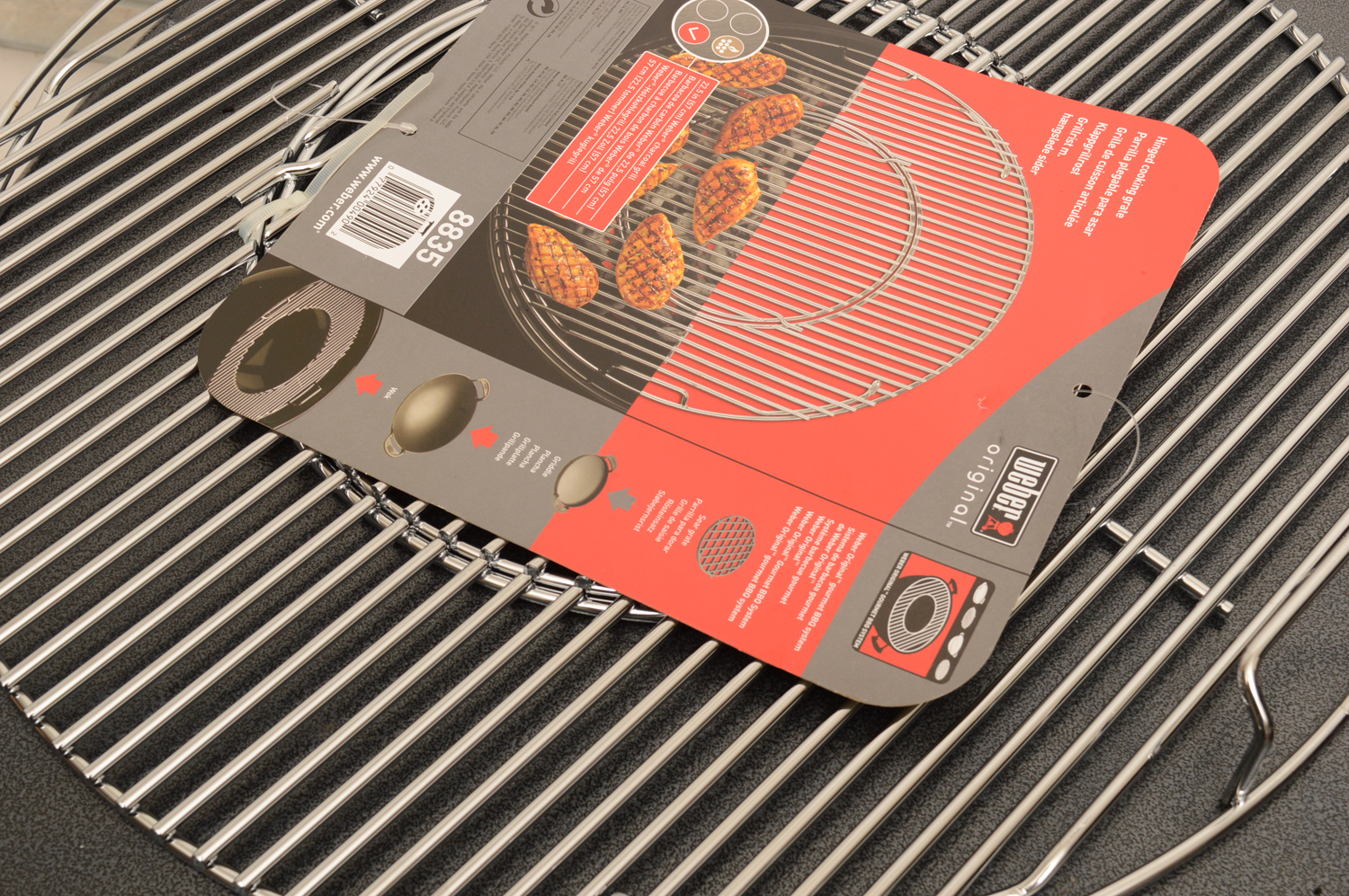 er "Performer" Deluxe Charcoal Grill with Electronic Gas Ignition EBTH