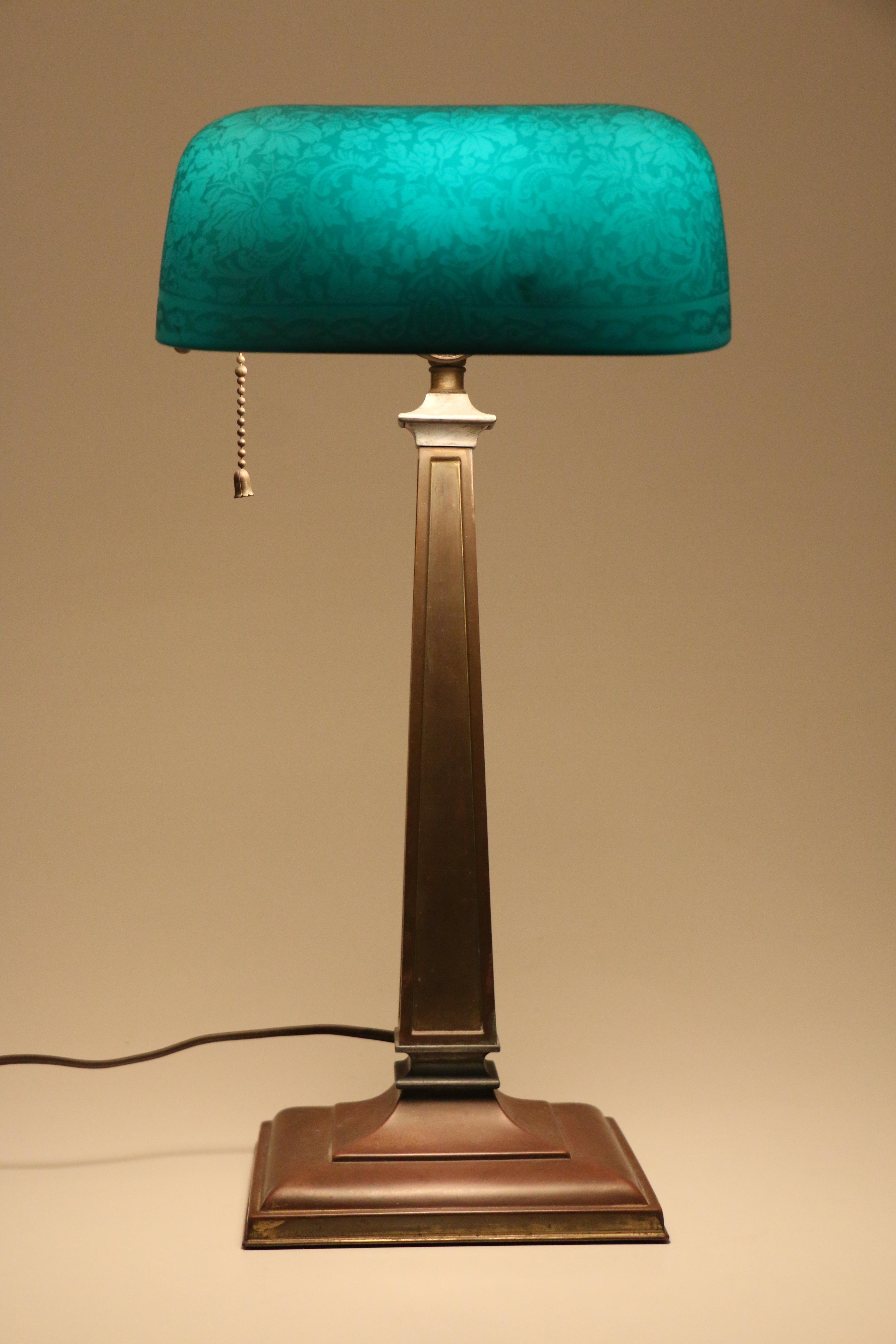 Vintage Emeralite Bankers Desk Lamp with Etched Green Glass Shade EBTH