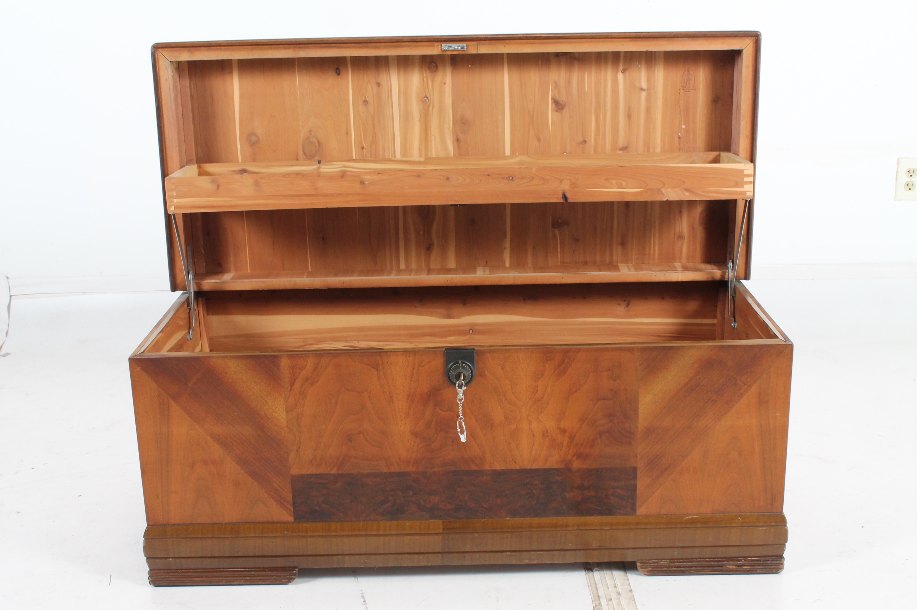 Vintage Cedar Hope Chest by Cavalier EBTH