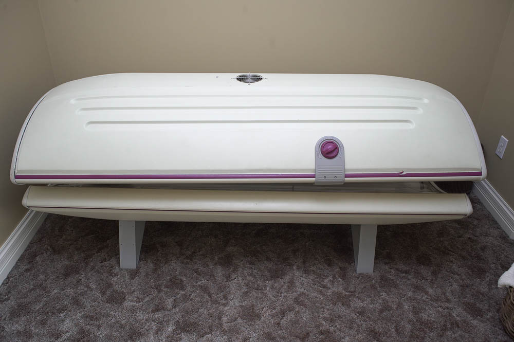 SunQuest Pro 24RS Tanning Bed By Wolff System | EBTH