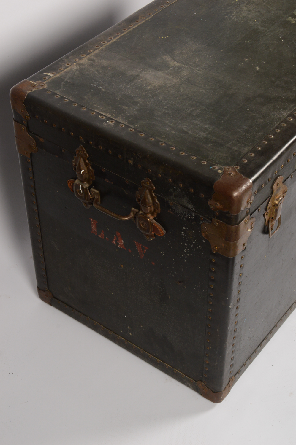 Antique Marshall Field's Steamer Trunk EBTH