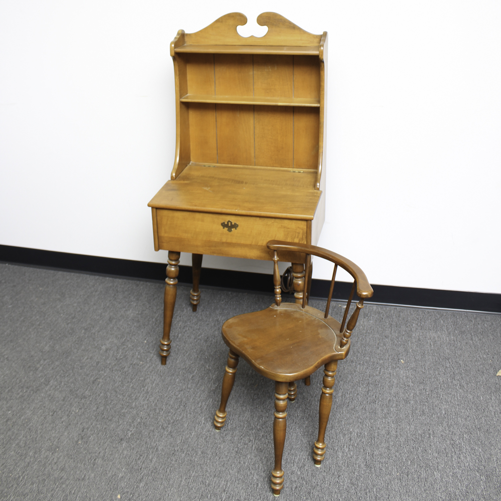 Vintage Sheraton Style Westinghouse Record Player Desk and ...