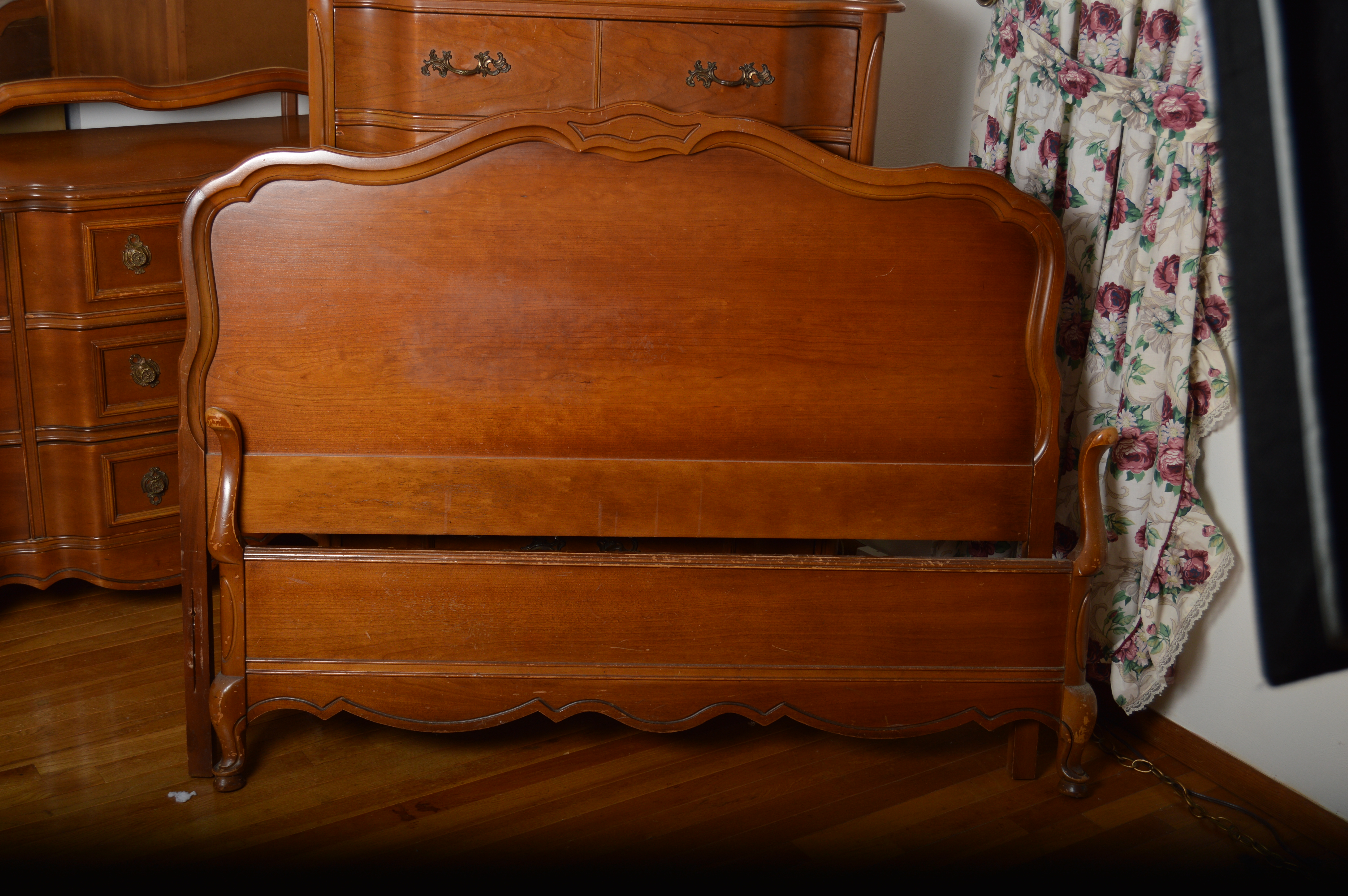 Vintage French Provincial Cherry Bedroom Set by Bassett EBTH