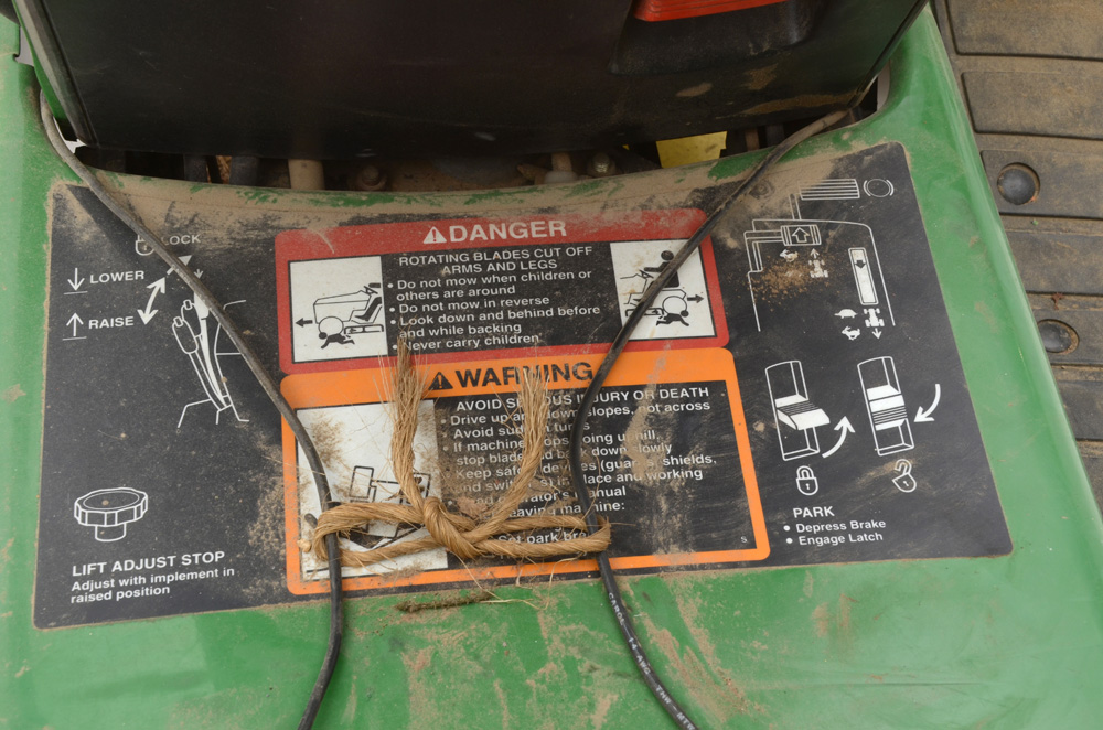 John Deere GT275 Mulching Riding Mower EBTH