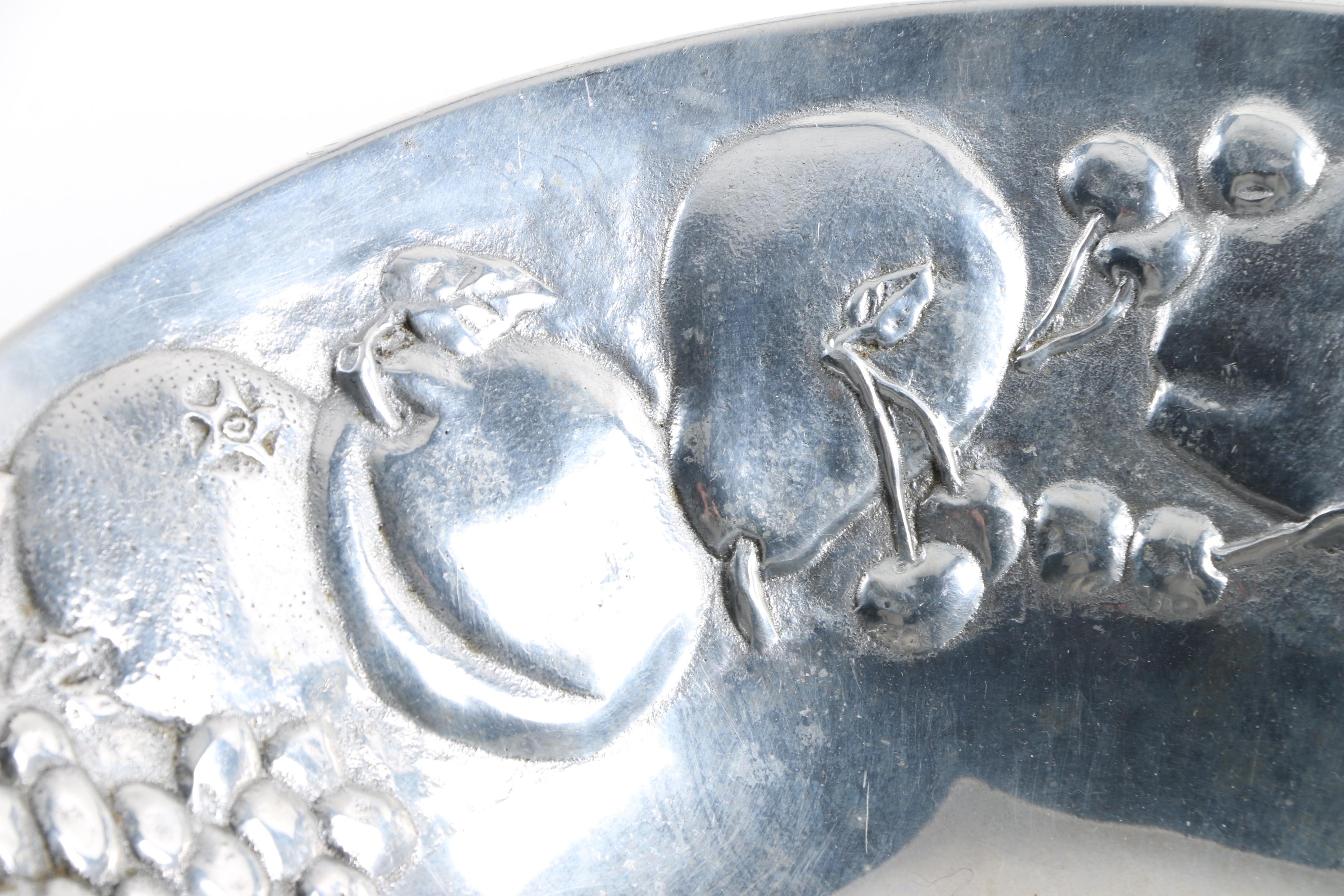 Wilton Armetale "Fruit" Large Vegetable Bowl EBTH