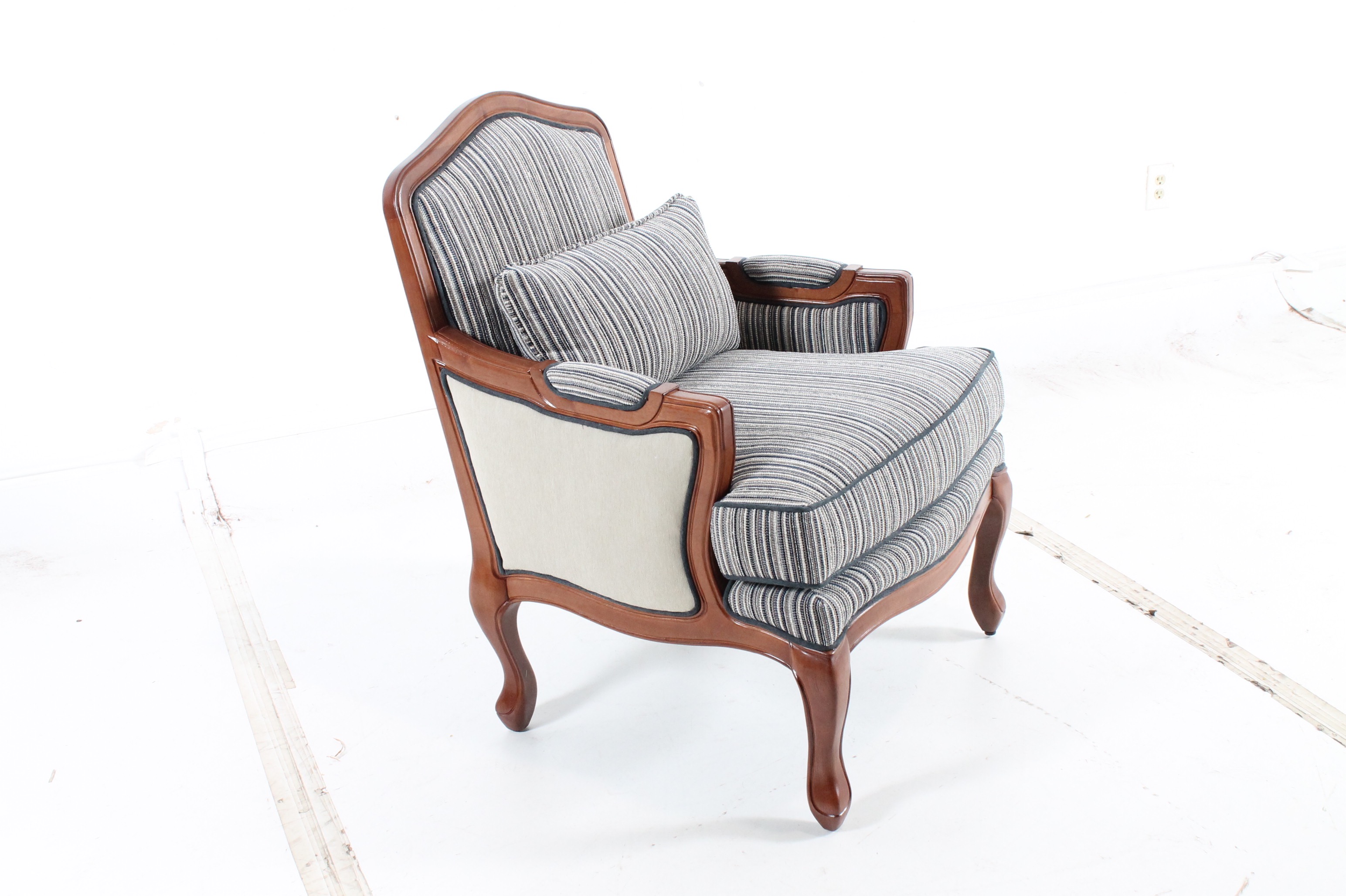 Bergère Chair by Craftmaster for Hickorycraft EBTH