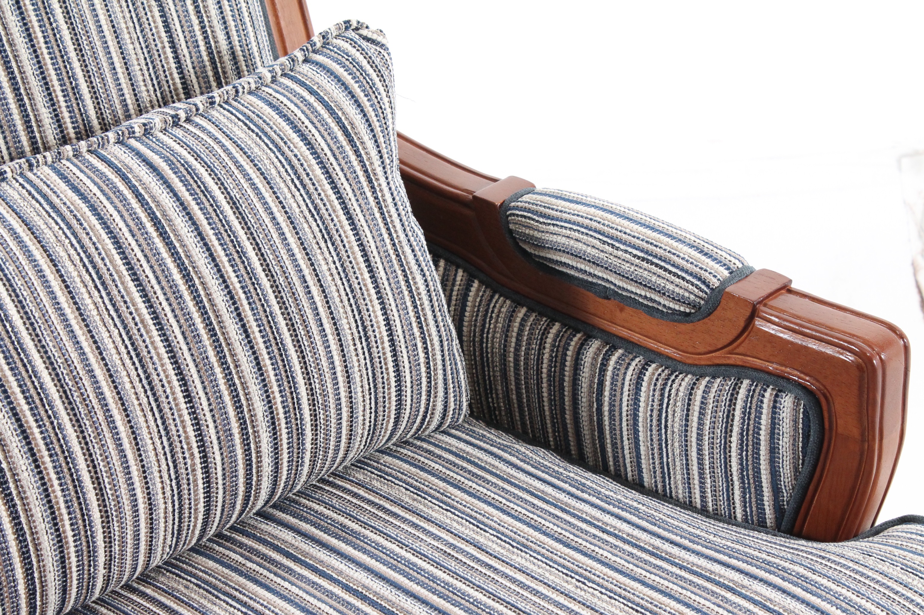 Bergère Chair by Craftmaster for Hickorycraft EBTH