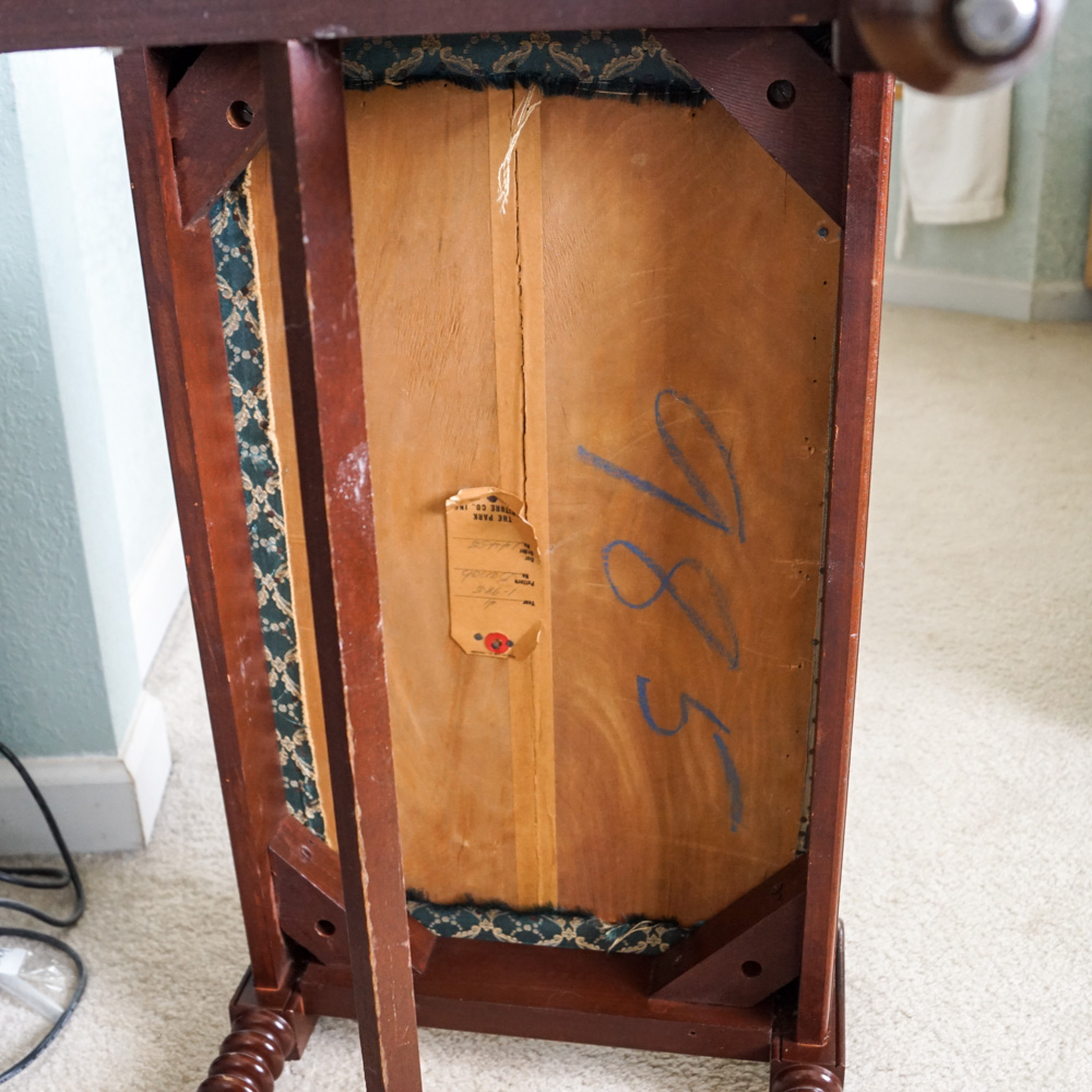 Vintage Vanity Bench by Park Furniture EBTH