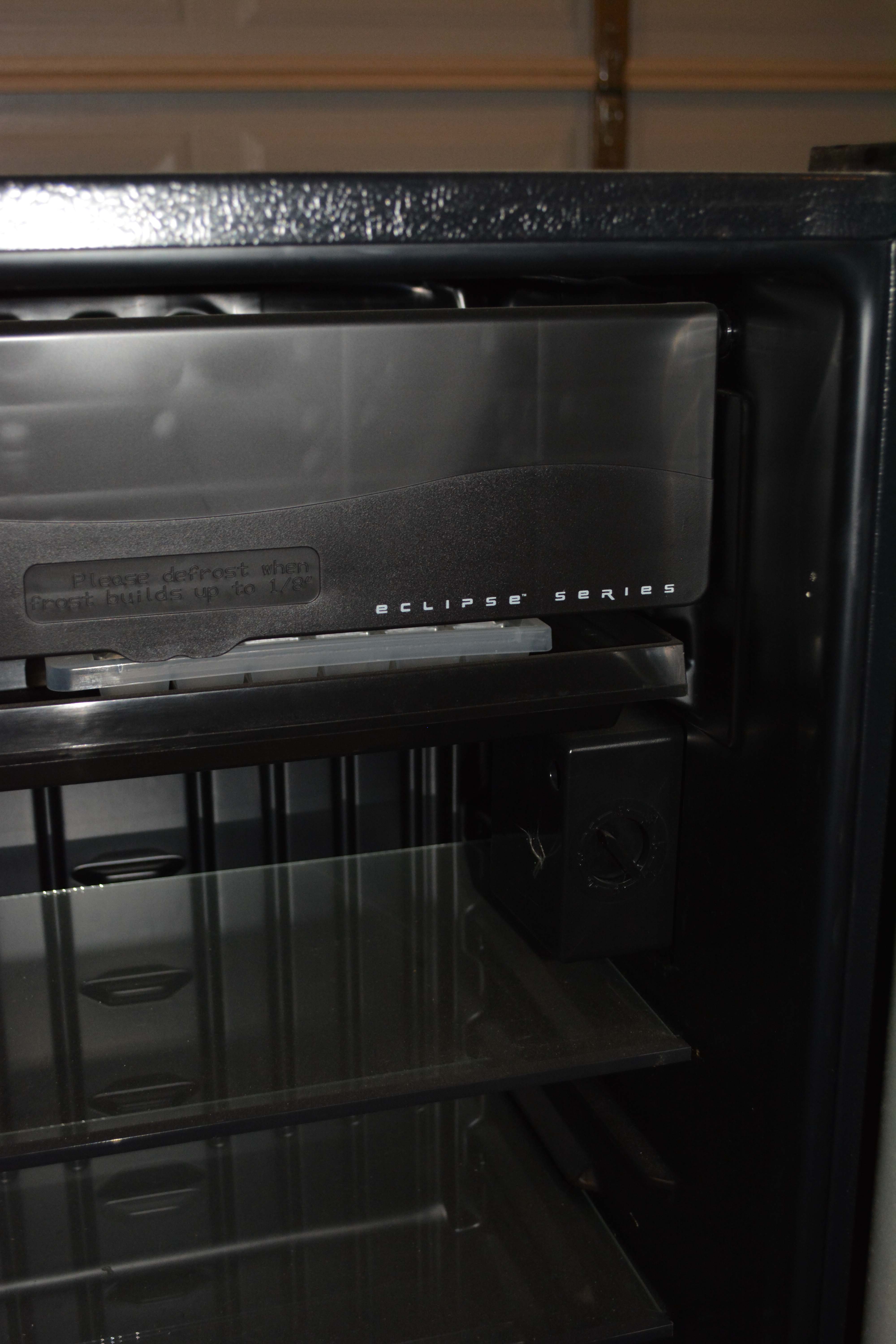 Sanyo SR3720M Miniature Fridge EBTH