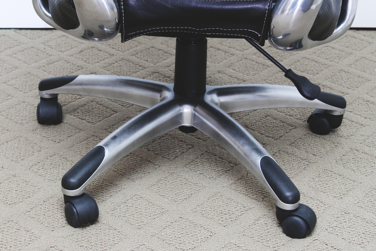 True Innovations Black Leather Executive Office Chair | EBTH
