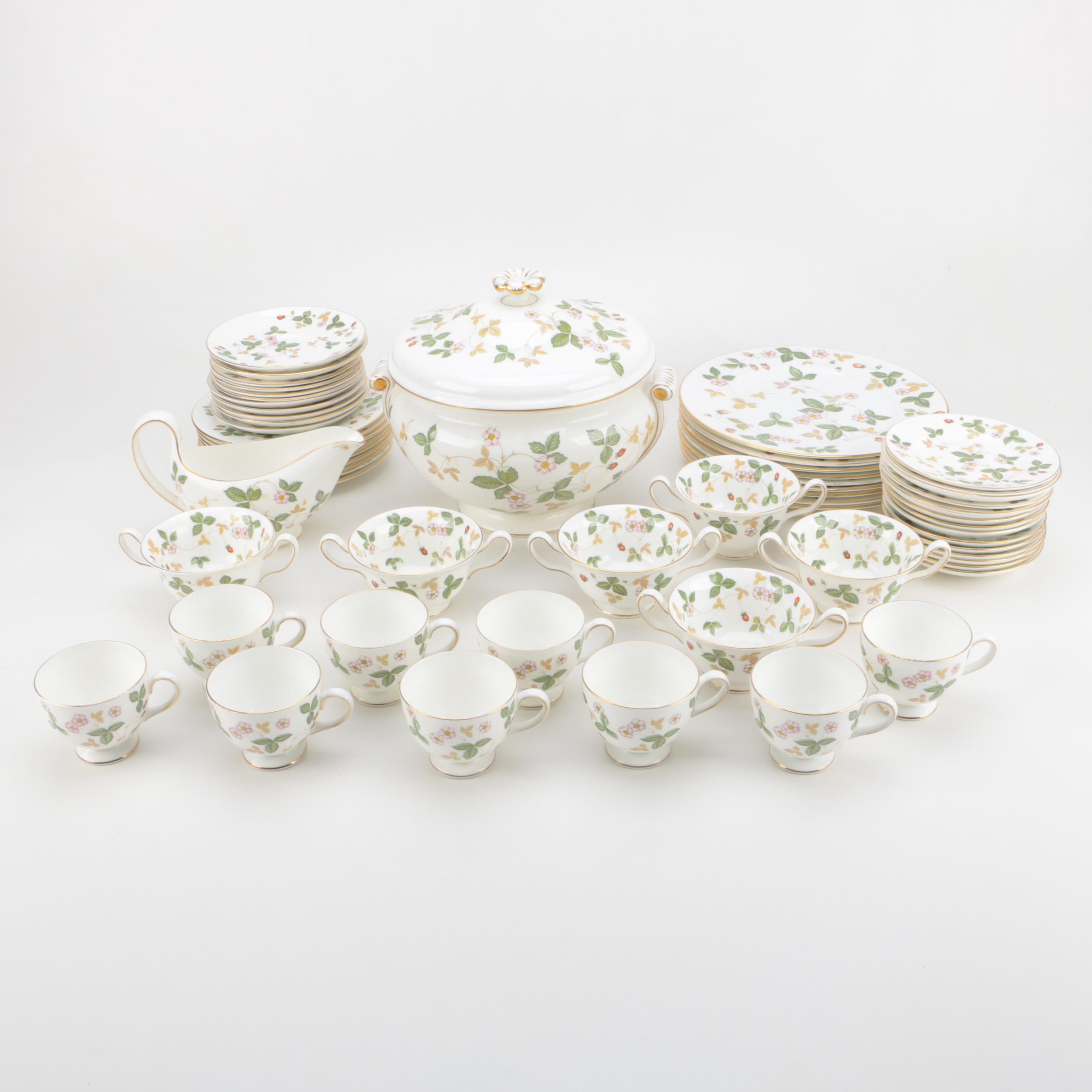 Wedgwood "Wild Strawberry" Dinnerware EBTH