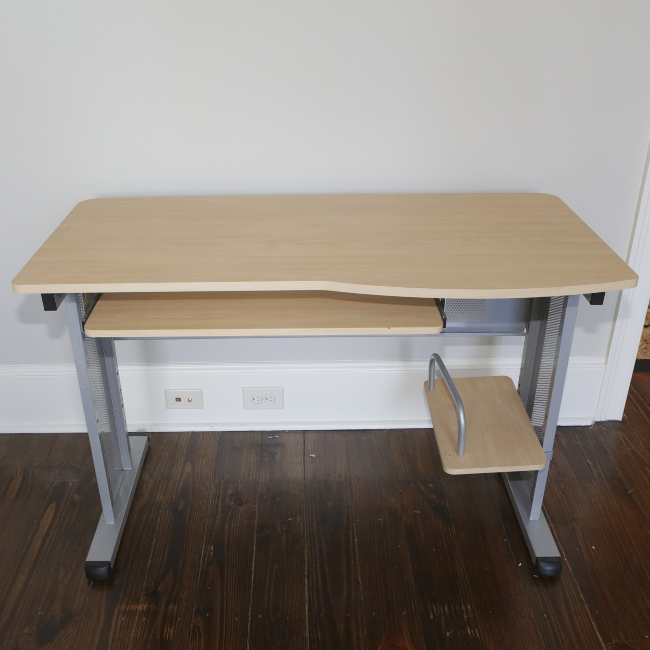 Modern Computer Desk By Studio Rta Ebth