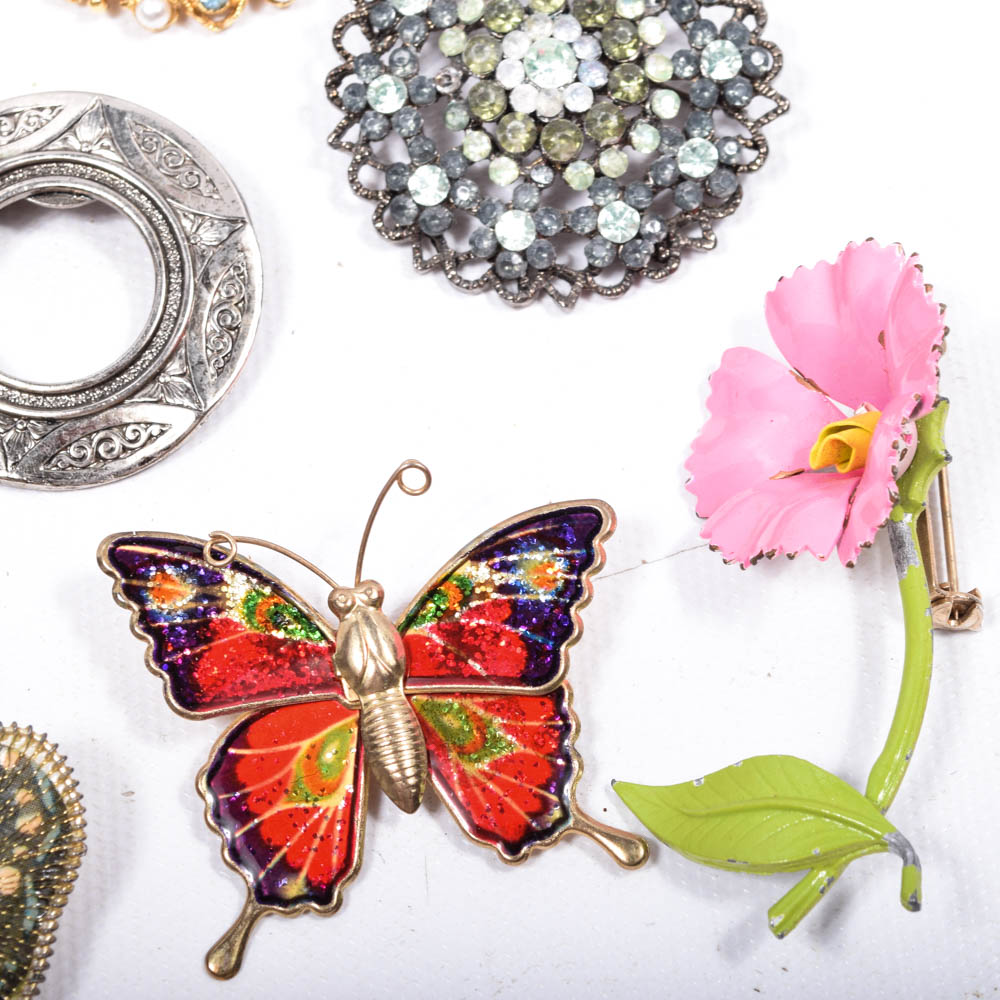 Vintage Costume Brooches EBTH