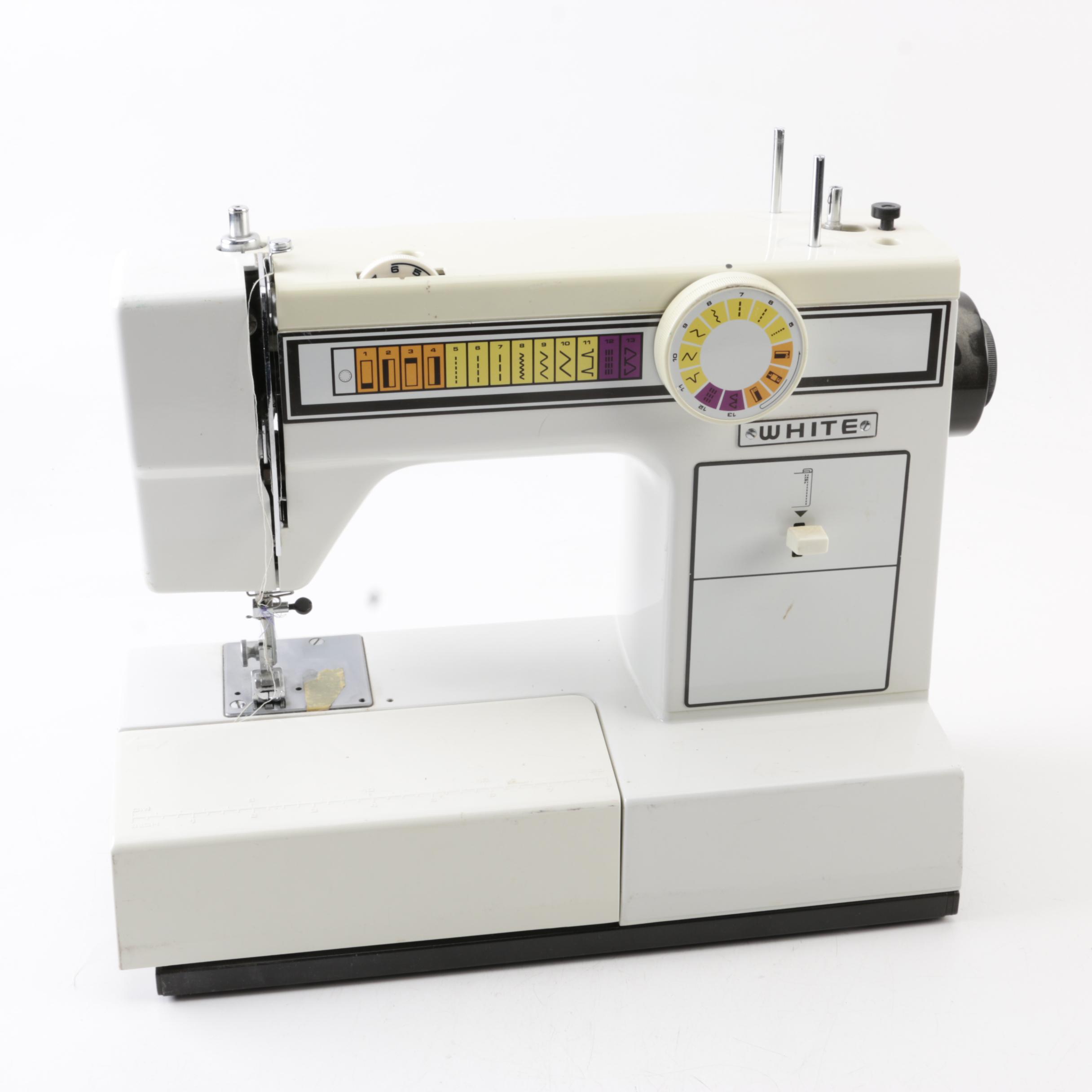 Vintage White Model 1505 Sewing Machine EBTH