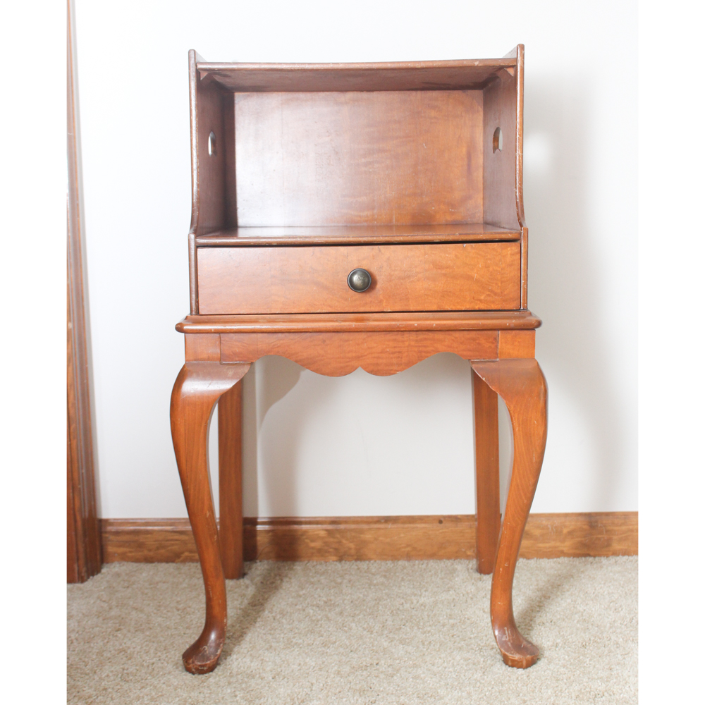 Vintage Queen Anne Style Cherry Bedside Table EBTH