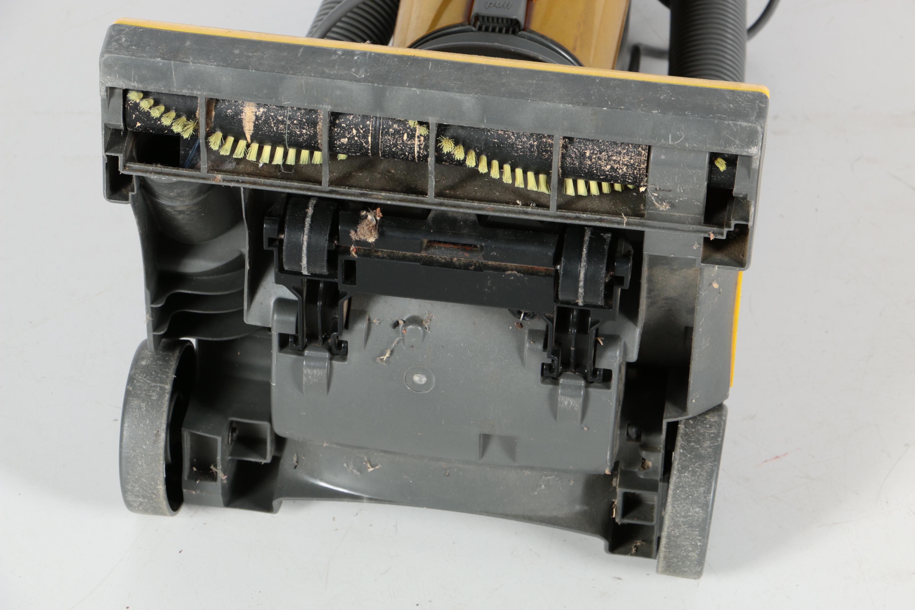 Eureka "Lightspeed" Vacuum EBTH