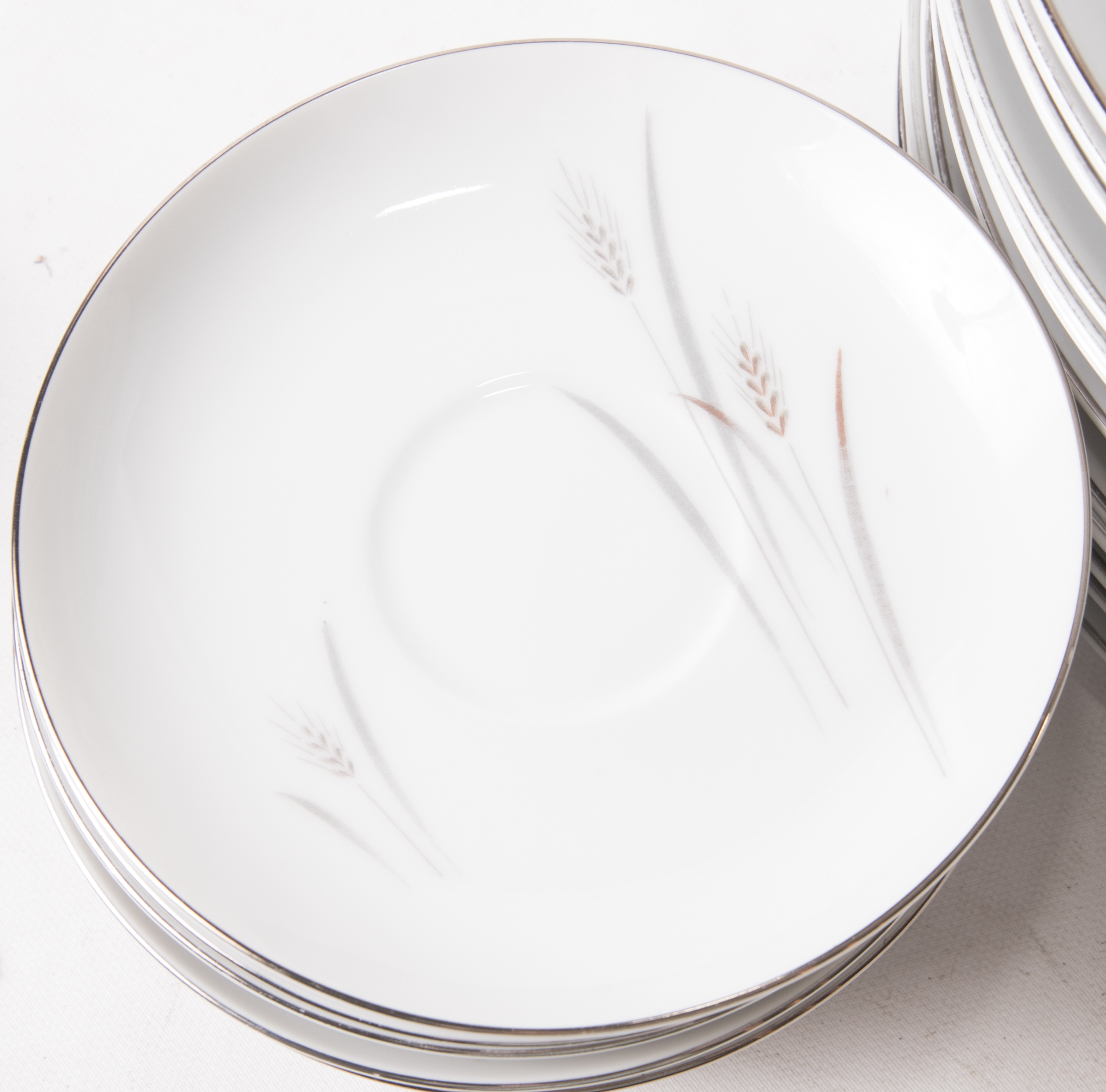 Fine China Of Japan "Platinum Wheat" Dinnerware EBTH