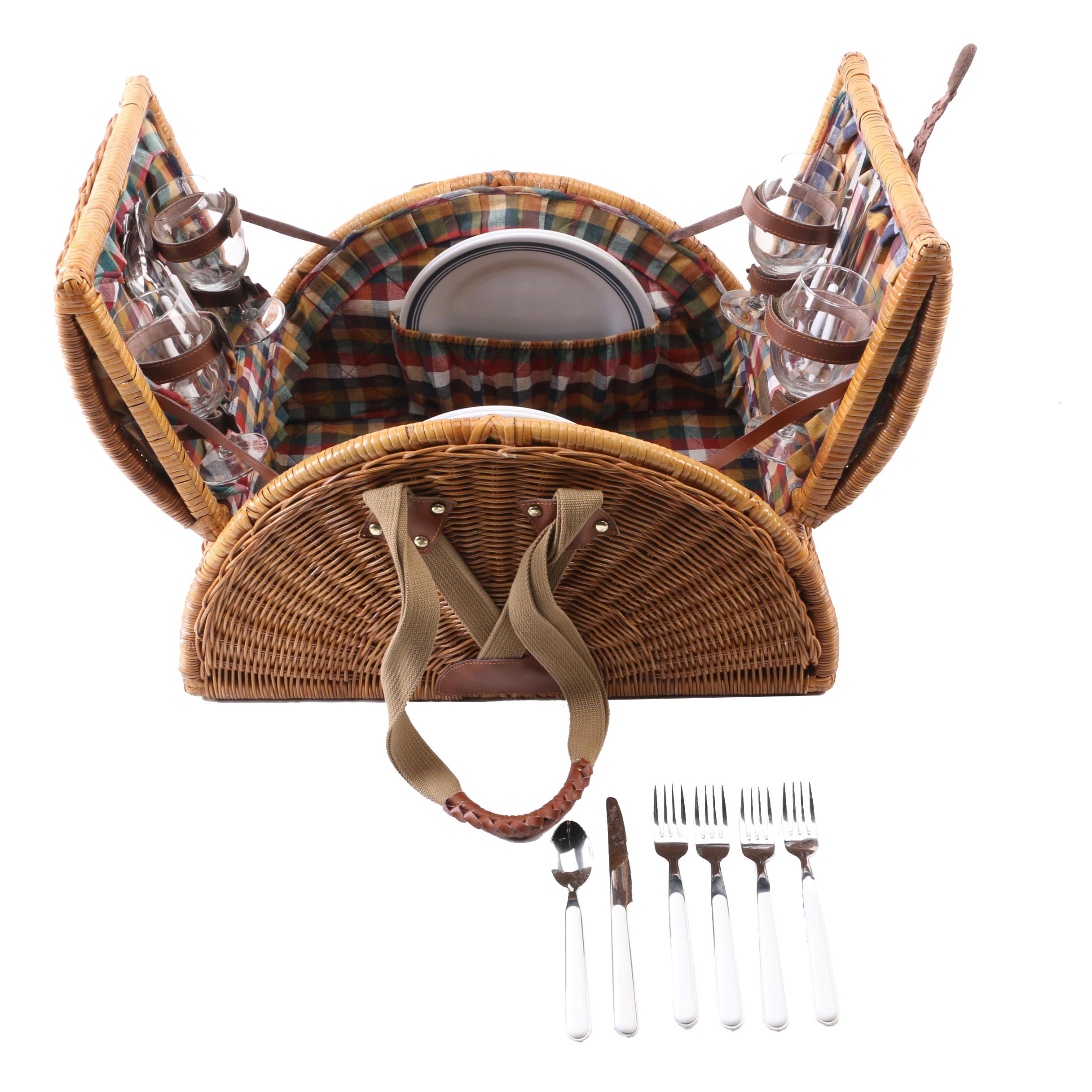 "Ritz Carlton Club" Wicker Picnic Basket with Accessories EBTH